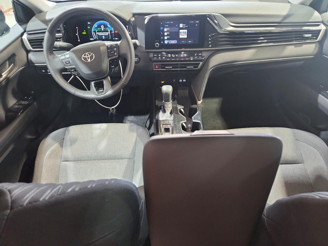 2026 Toyota Camry Le Blue vin: 4T1DAACK4TU265532