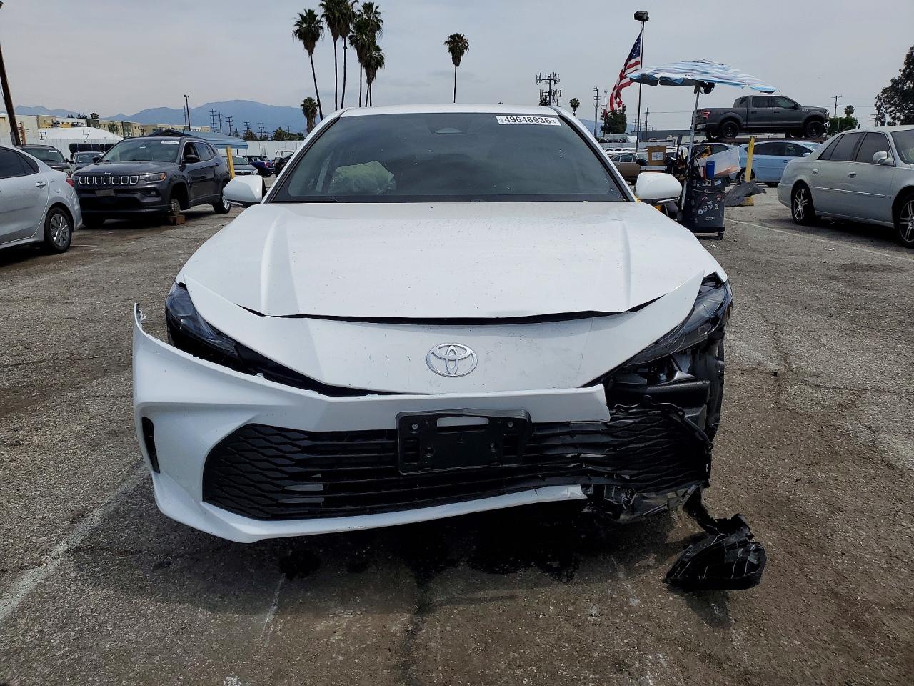 2026 Toyota Camry Le White vin: 4T1DAACK4TU267703