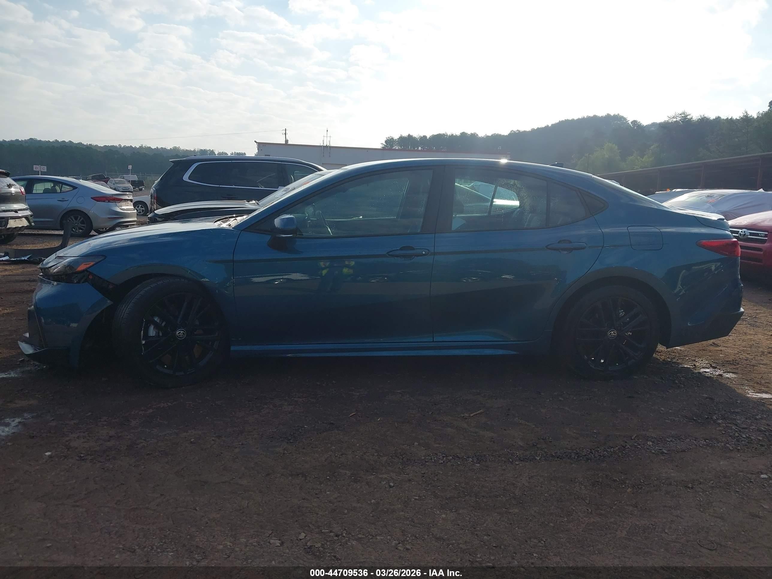 2026 Toyota Camry Se Blue vin: 4T1DAACK4TU692435