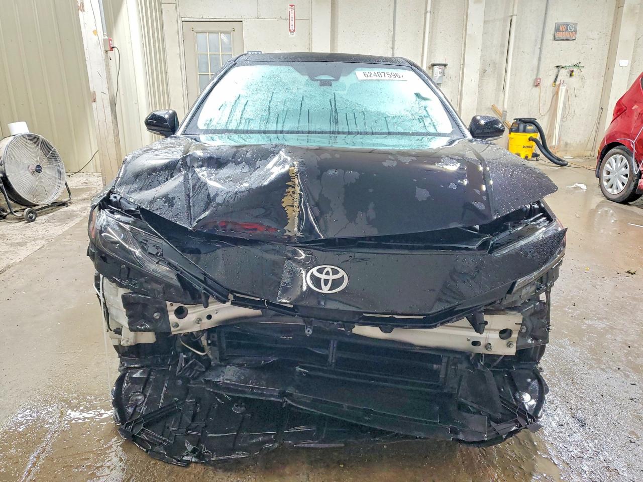 2025 Toyota Camry Le Черный vin: 4T1DAACK5SU010371