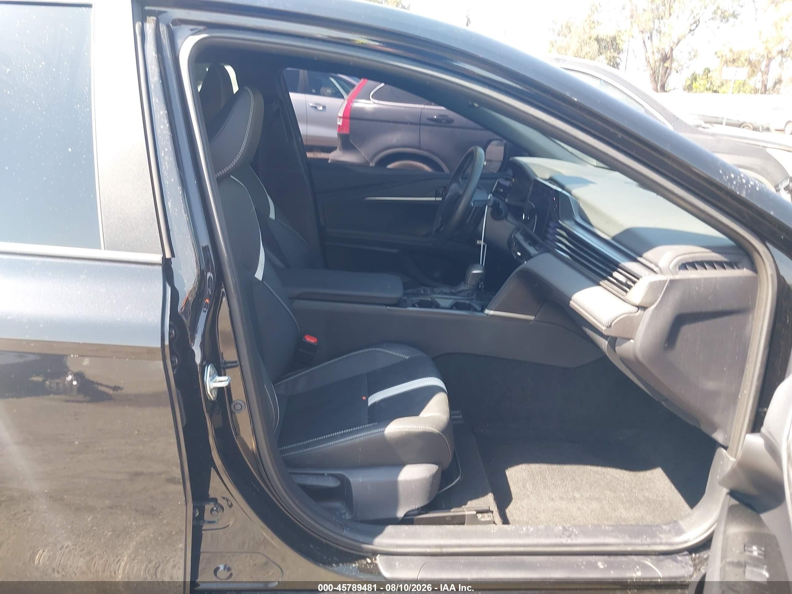 2025 Toyota Camry Se Black vin: 4T1DAACK5SU037246