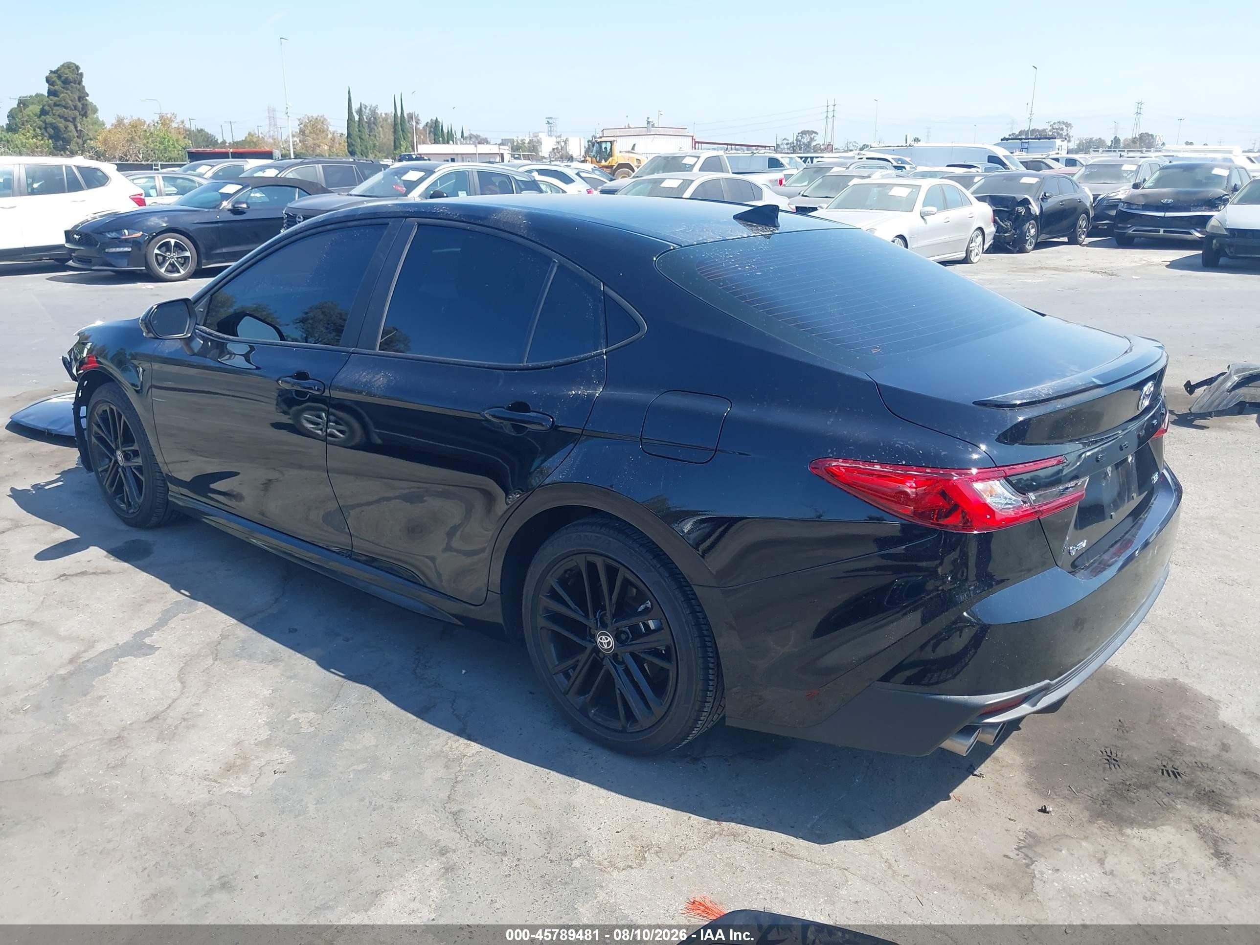 2025 Toyota Camry Se Black vin: 4T1DAACK5SU037246