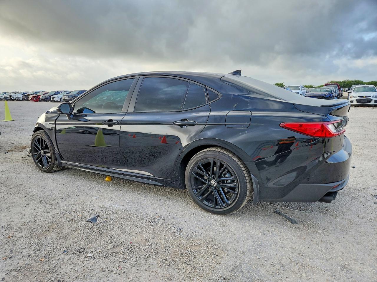 2025 Toyota Camry Se Black vin: 4T1DAACK5SU177863