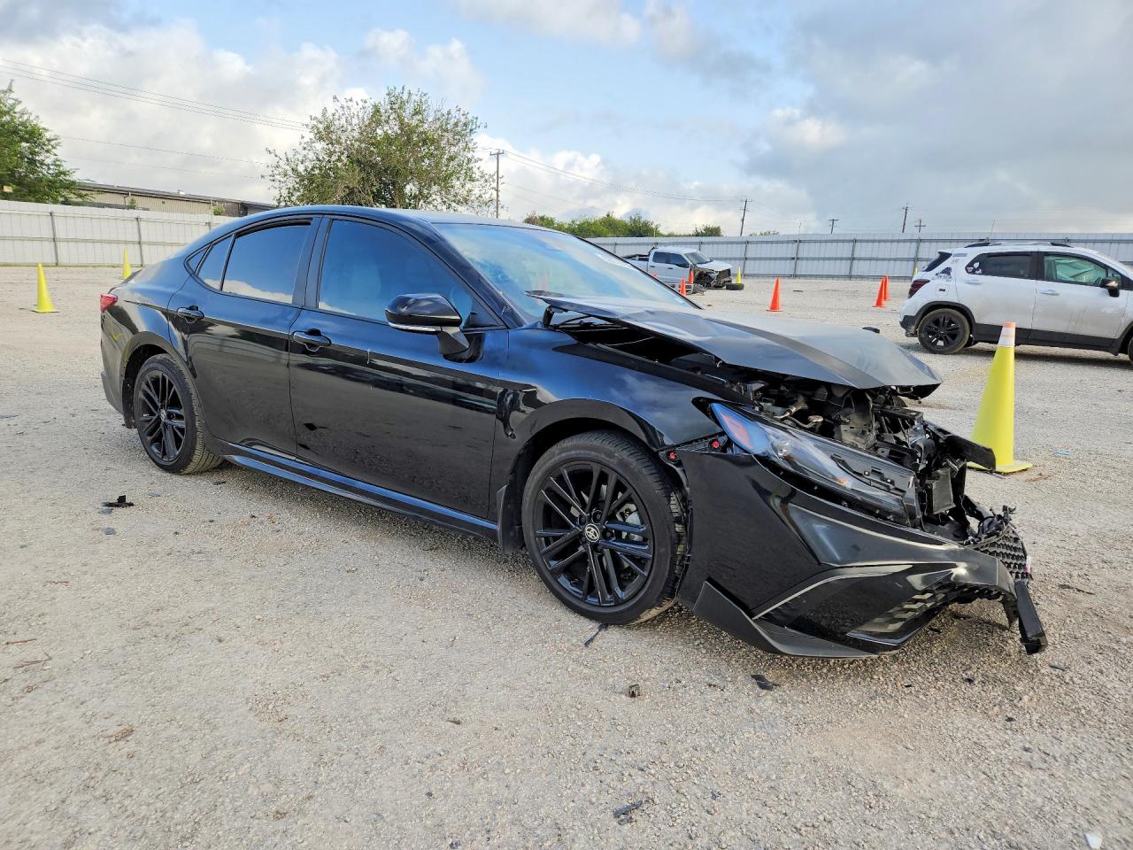 2025 Toyota Camry Se Black vin: 4T1DAACK5SU177863