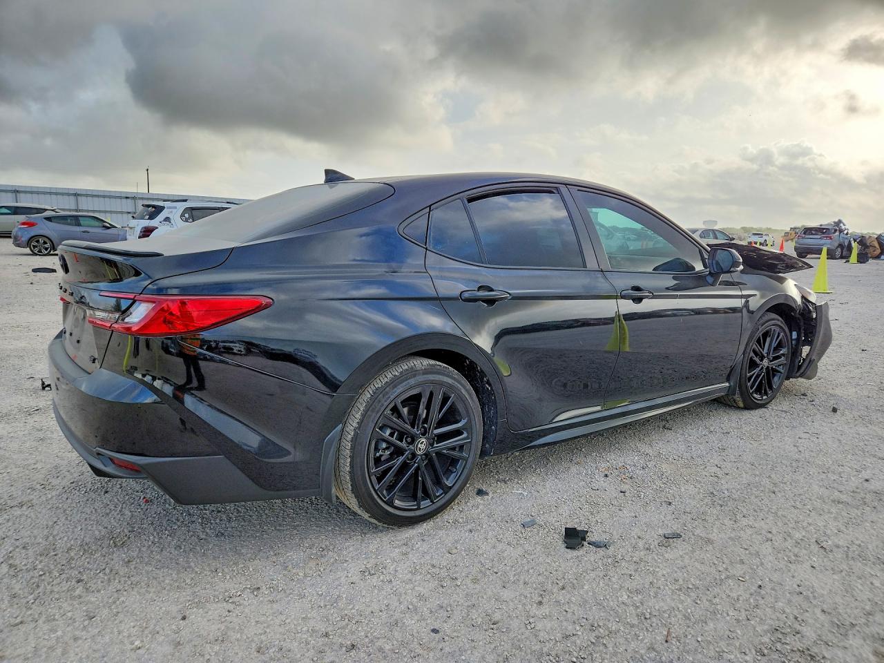 2025 Toyota Camry Se Black vin: 4T1DAACK5SU177863