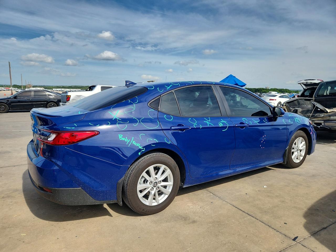 2025 Toyota Camry Le Синий vin: 4T1DAACK5SU178866