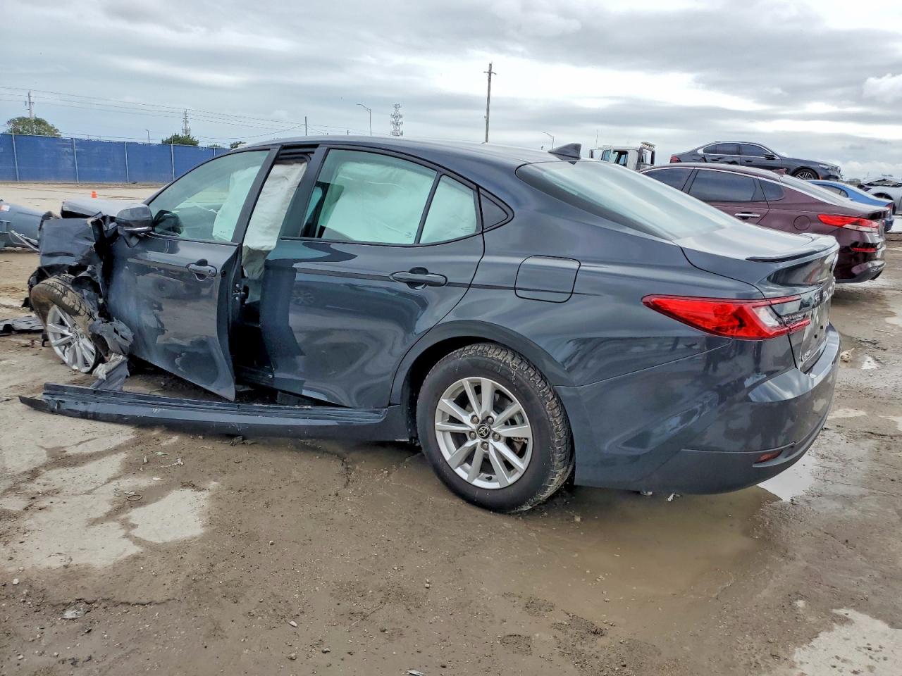 2025 Toyota Camry Серый vin: 4T1DAACK5SU577955