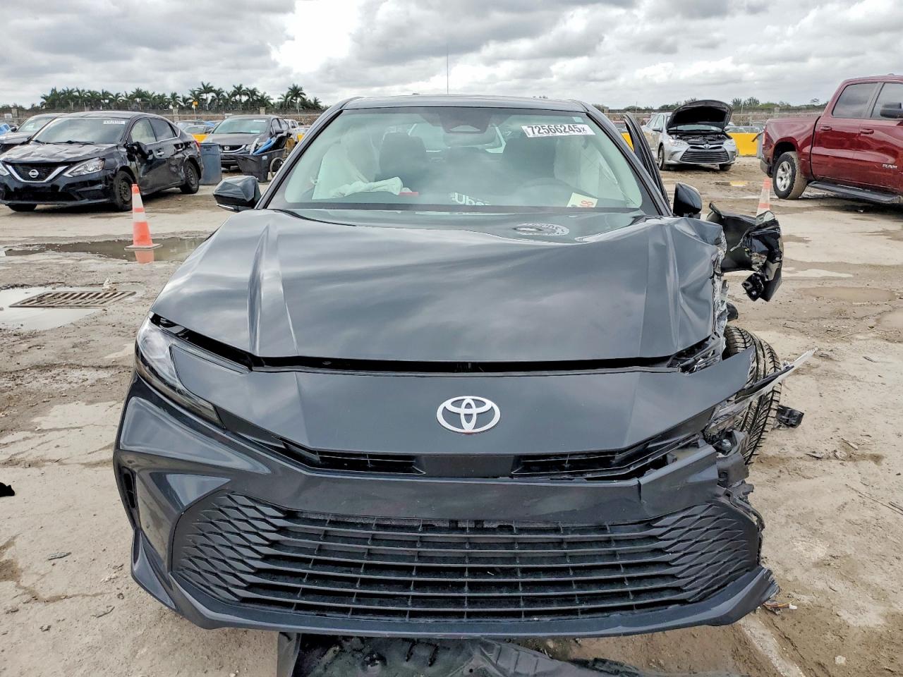 2025 Toyota Camry Серый vin: 4T1DAACK5SU577955