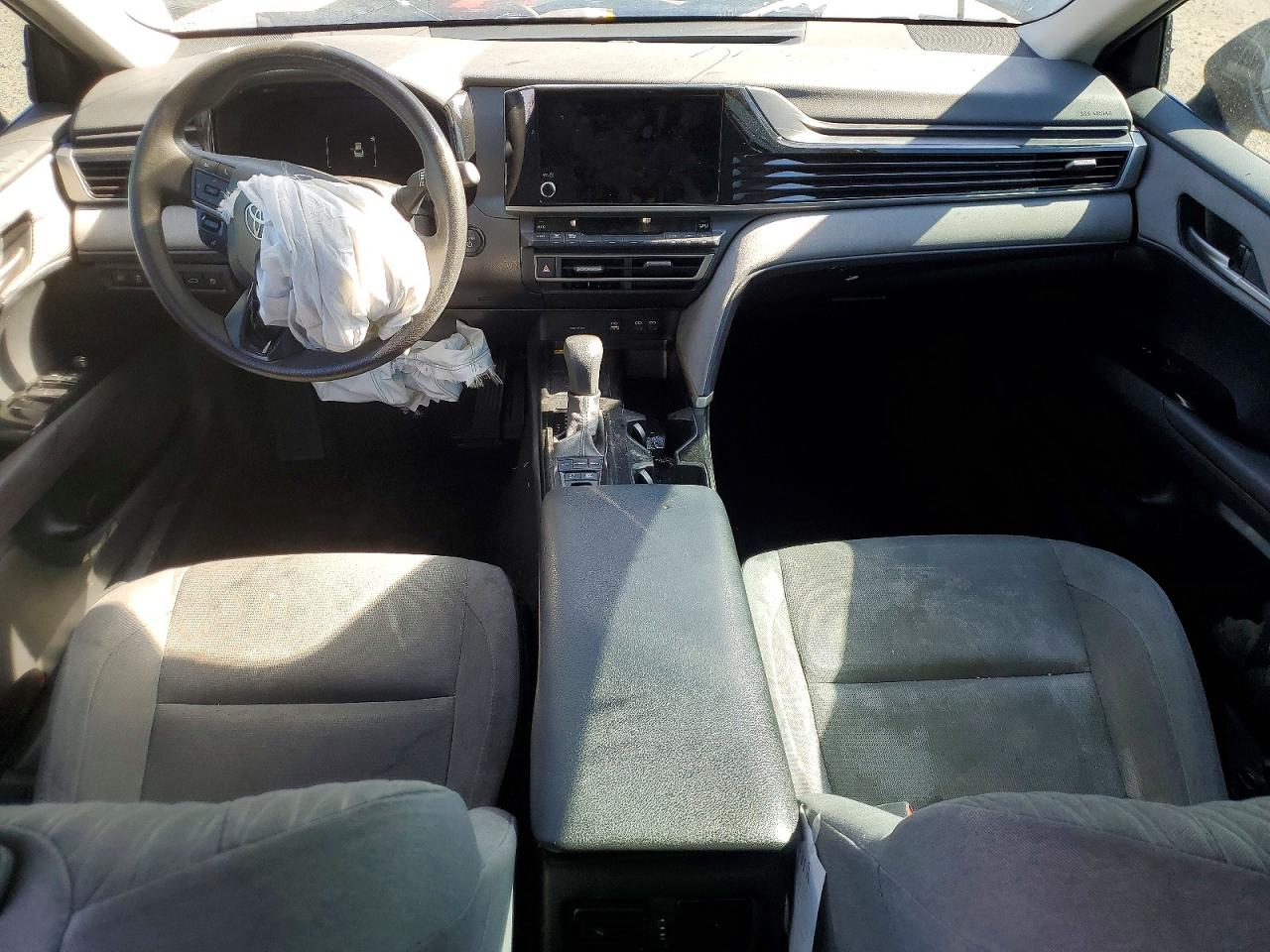 2025 Toyota Camry Le Black vin: 4T1DAACK5SU612008