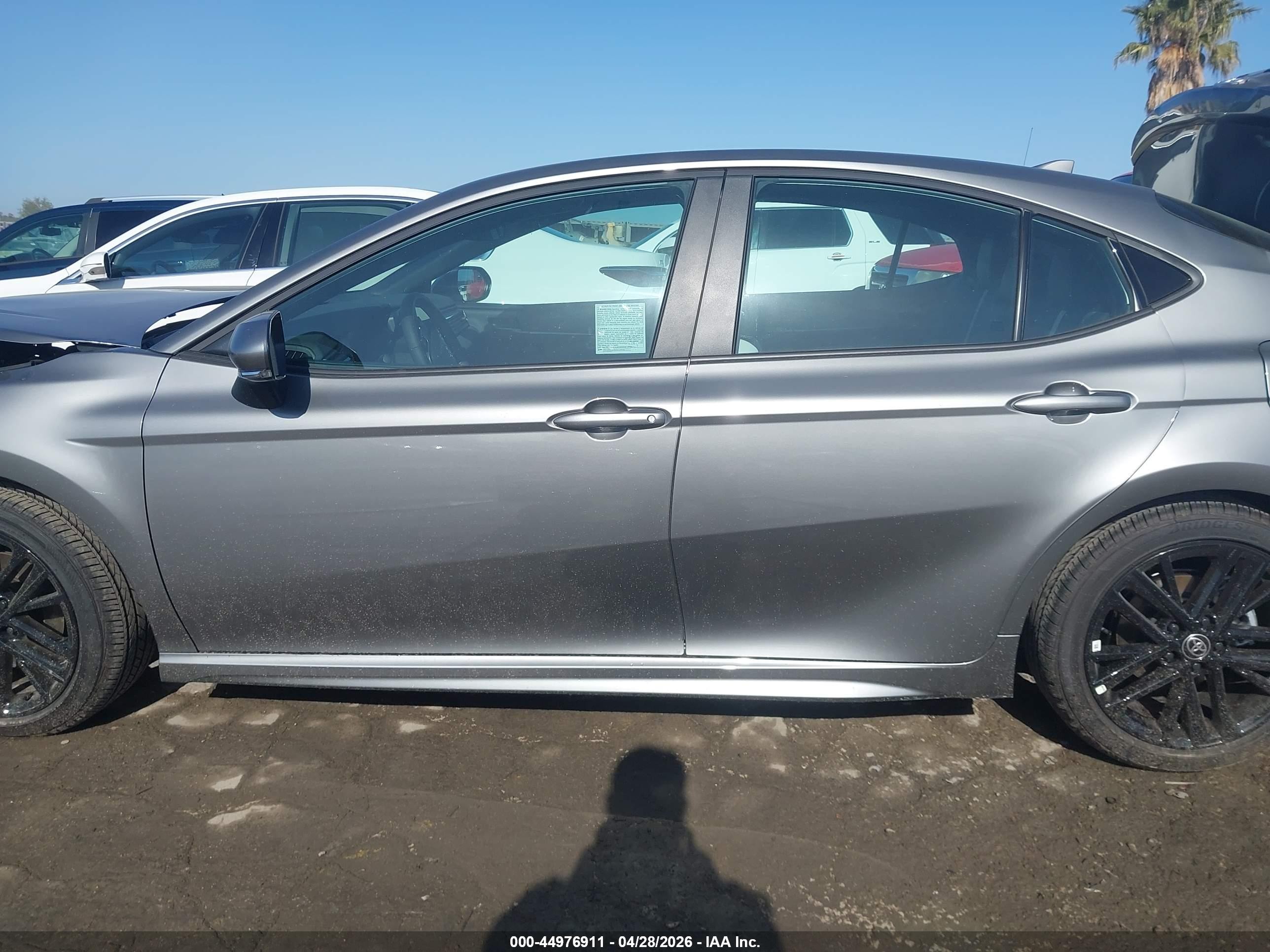 2026 Toyota Camry Se Gray vin: 4T1DAACK5TU281271