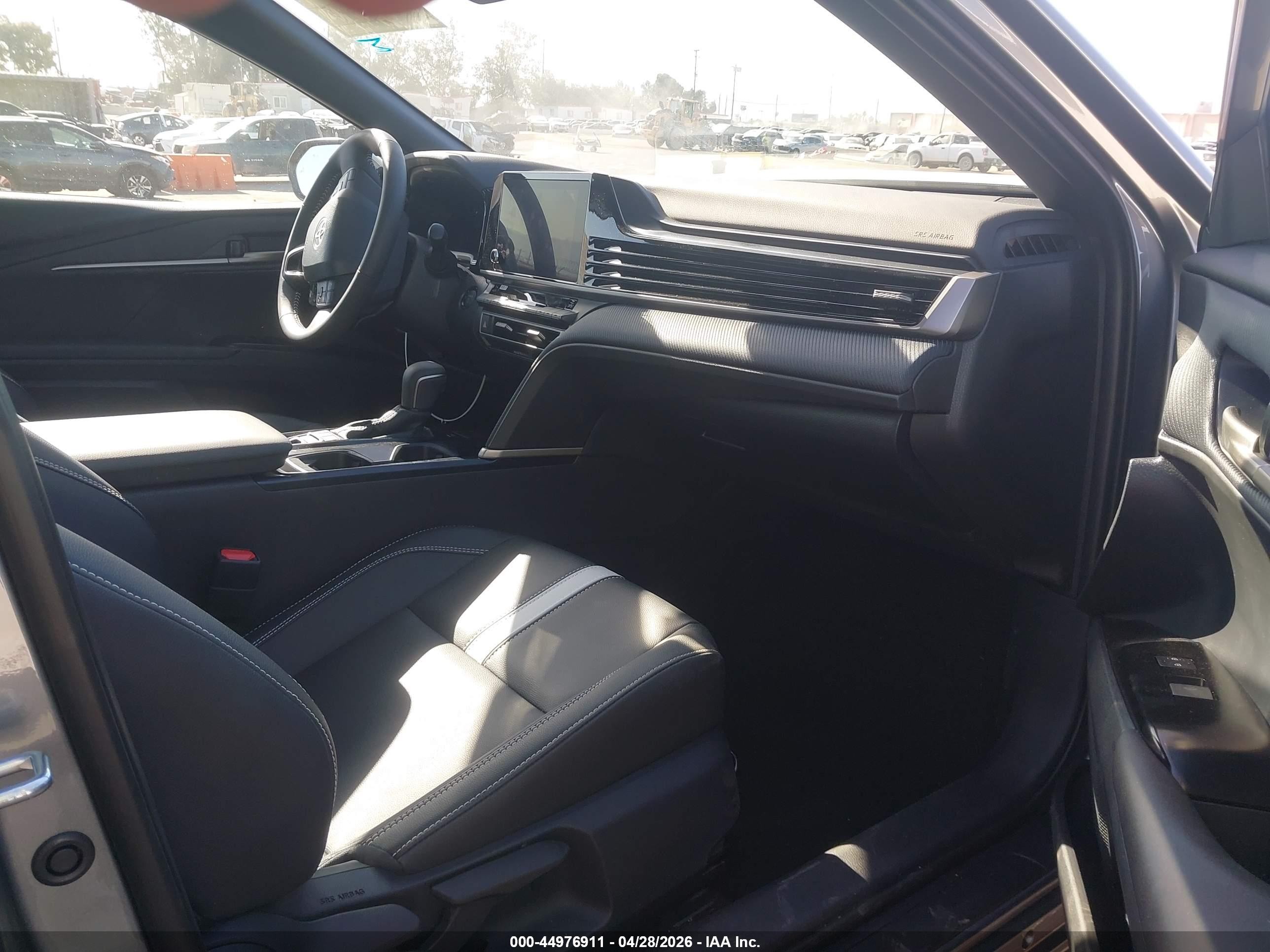 2026 Toyota Camry Se Gray vin: 4T1DAACK5TU281271