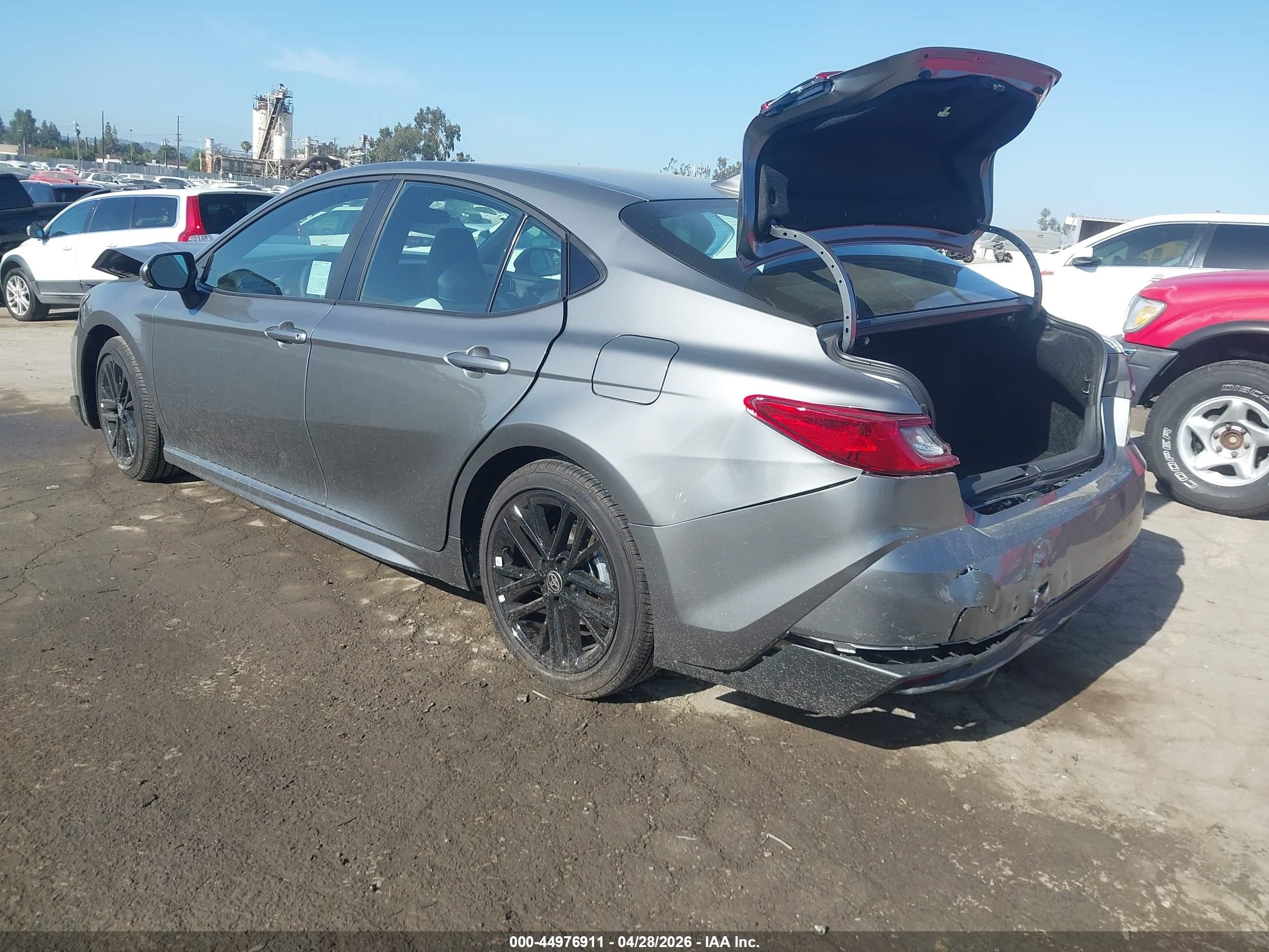 2026 Toyota Camry Se Gray vin: 4T1DAACK5TU281271