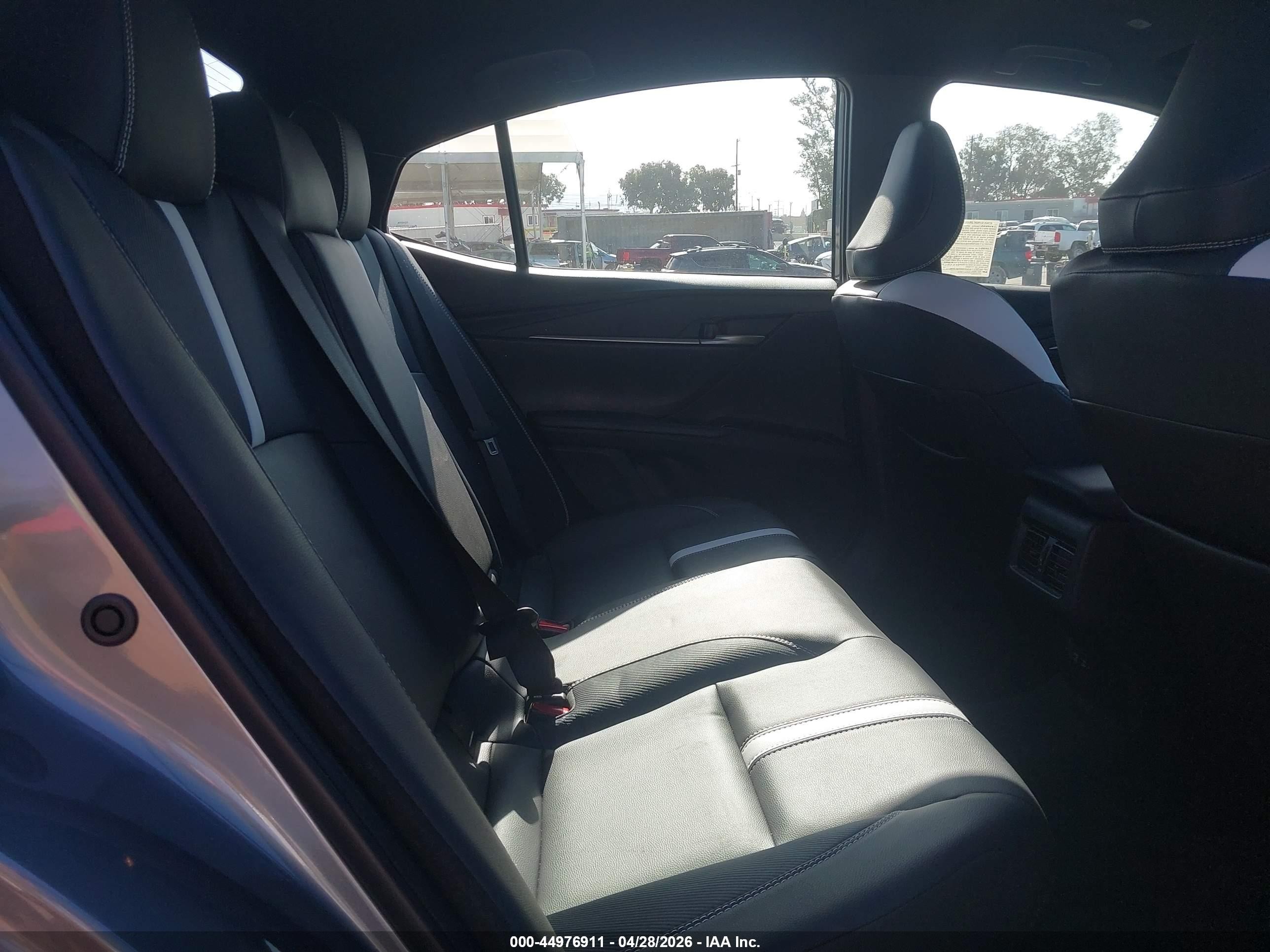 2026 Toyota Camry Se Gray vin: 4T1DAACK5TU281271
