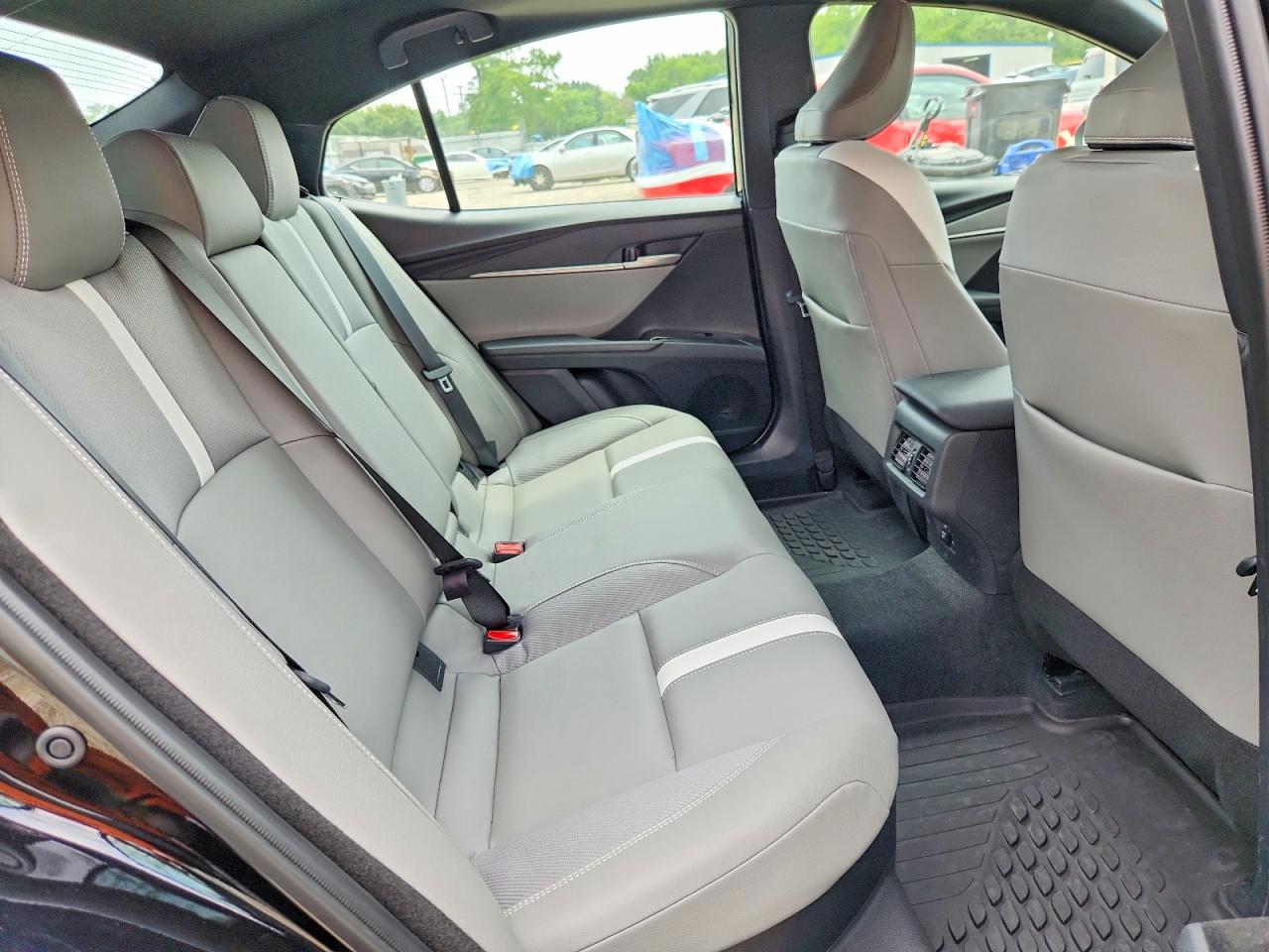 2026 Toyota Camry Se Black vin: 4T1DAACK5TU328220