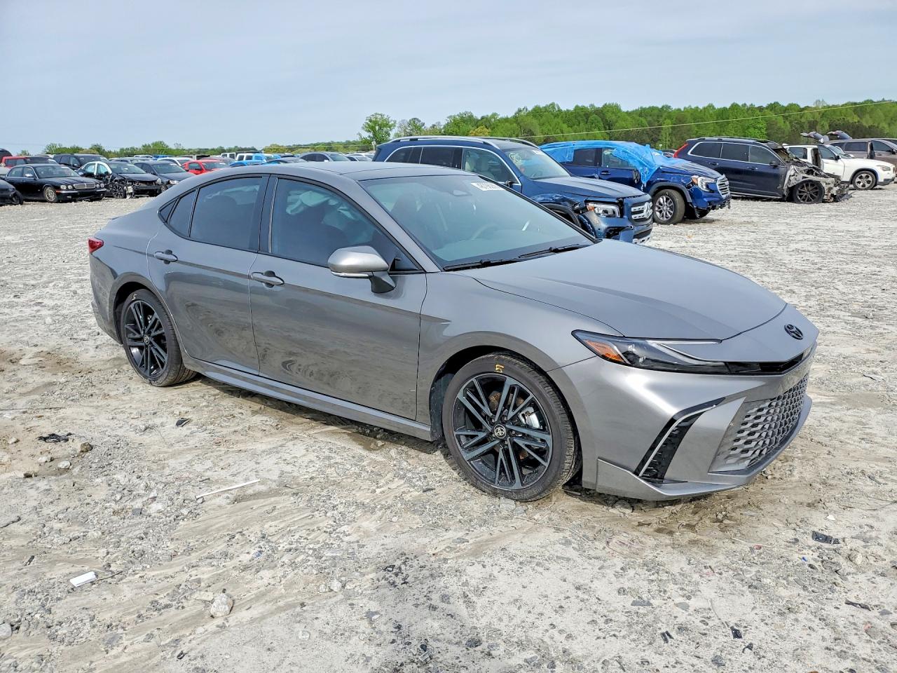 2026 Toyota Camry Xse Silver vin: 4T1DAACK5TU682223
