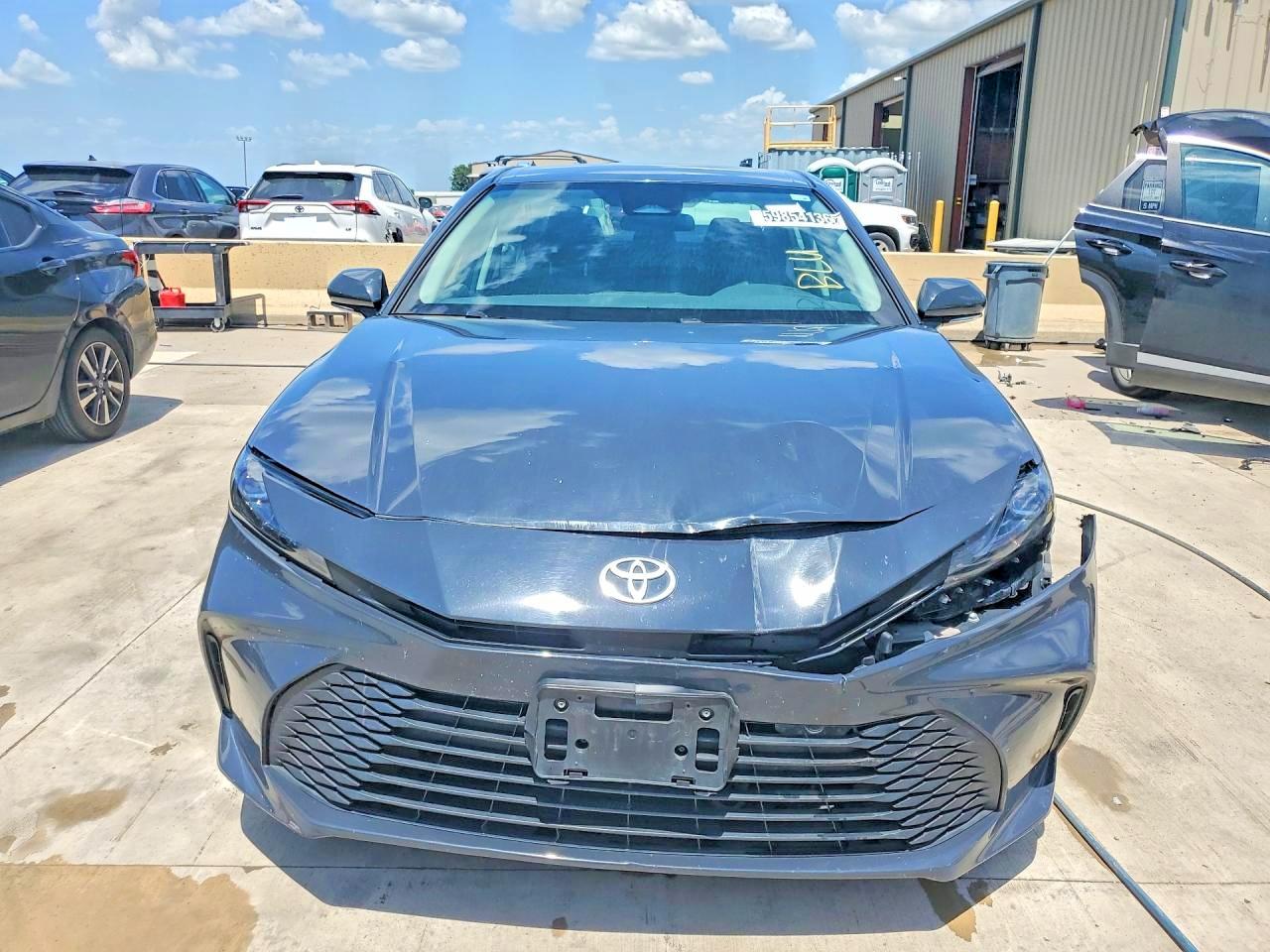 2025 Toyota Camry Le Charcoal vin: 4T1DAACK6SU001436