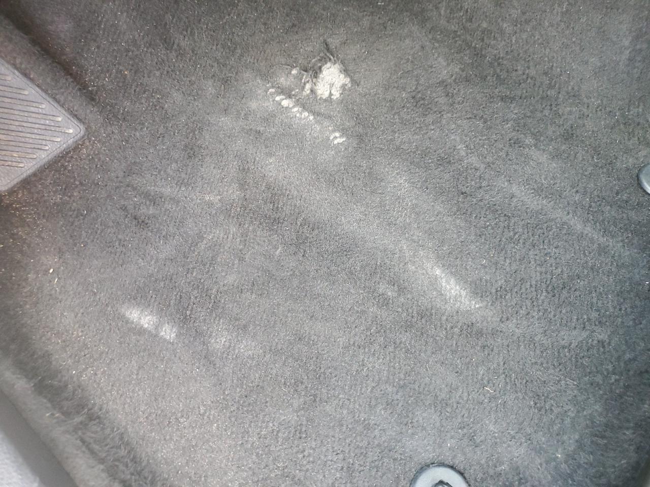 2025 Toyota Camry Le Charcoal vin: 4T1DAACK6SU001436 Damage: Left Front Carpet, Torn, 1 To 2 Inches