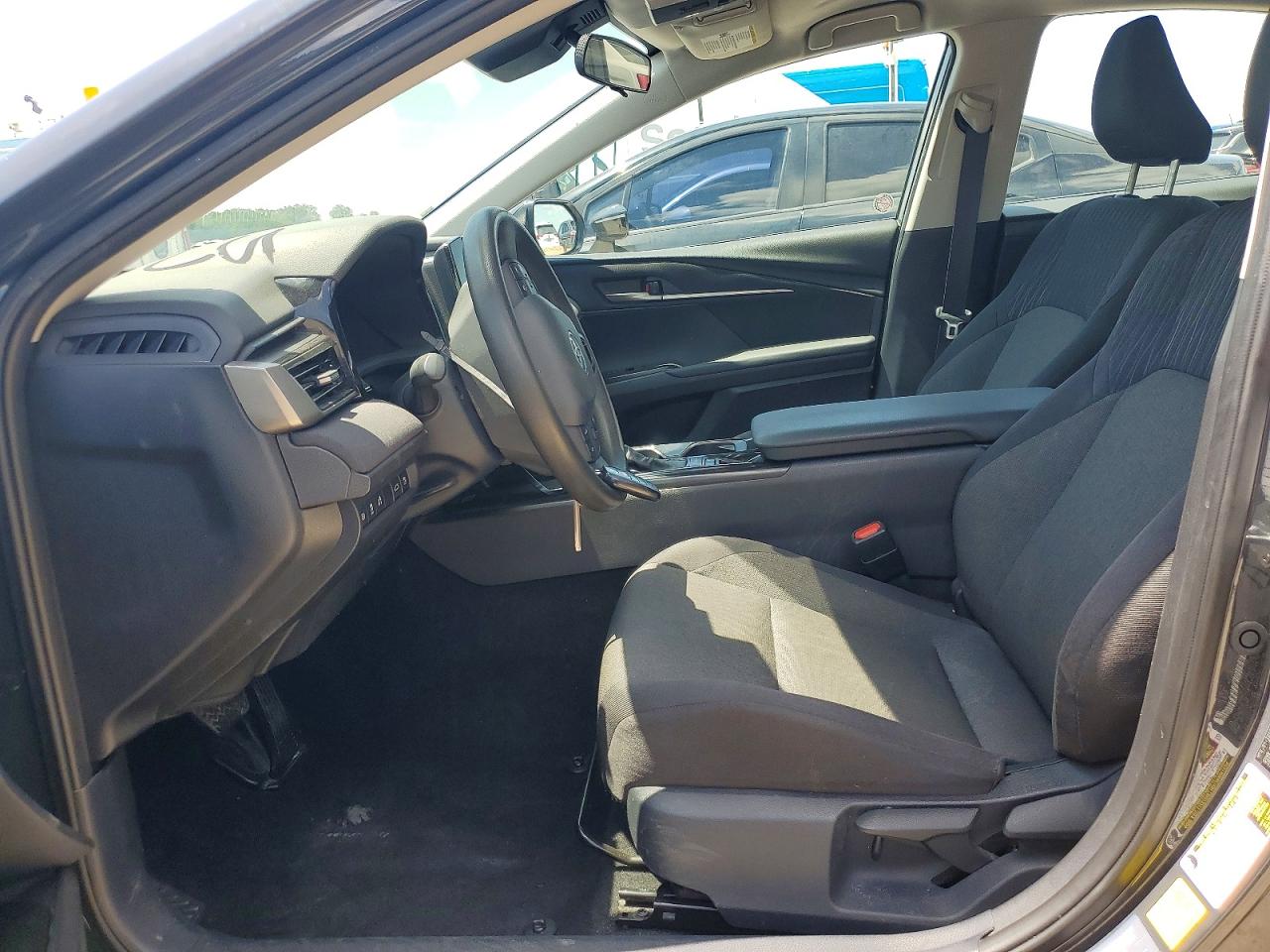 2025 Toyota Camry Le Charcoal vin: 4T1DAACK6SU001436