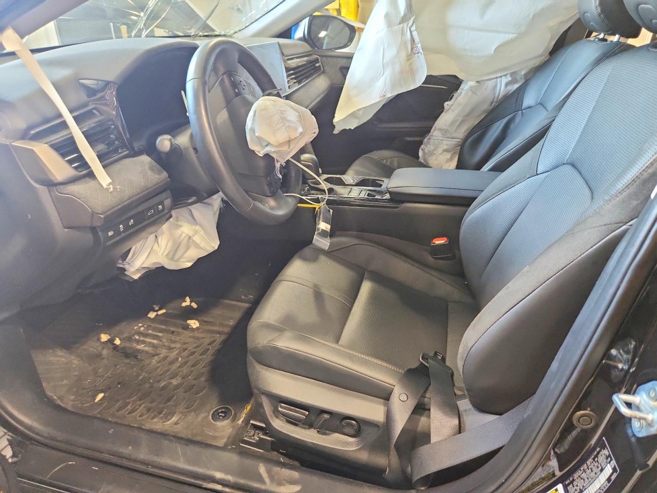 2025 Toyota Camry Xle Black vin: 4T1DAACK6SU039085