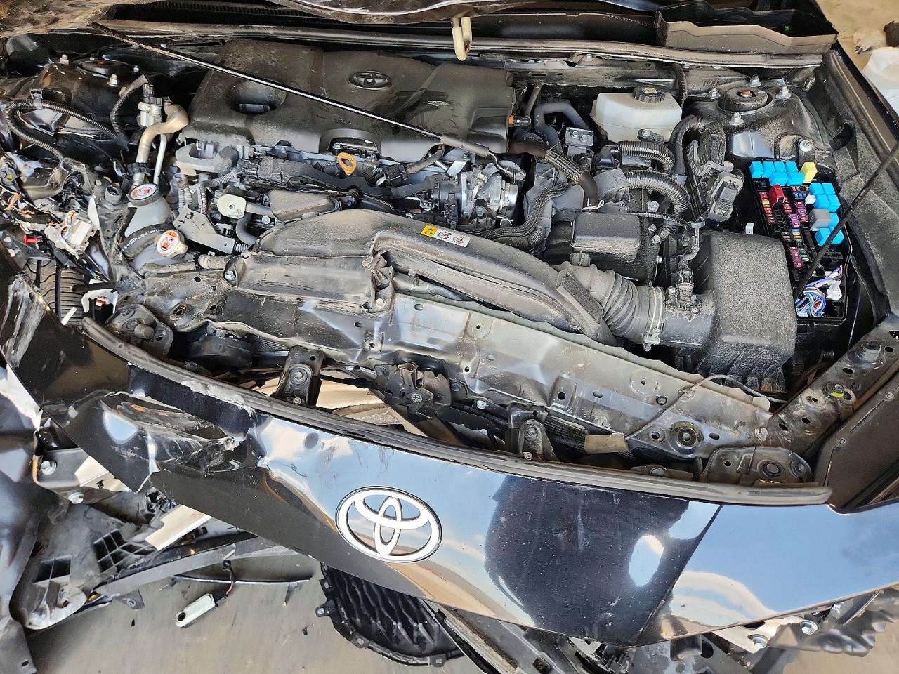 2025 Toyota Camry Xle Black vin: 4T1DAACK6SU039085