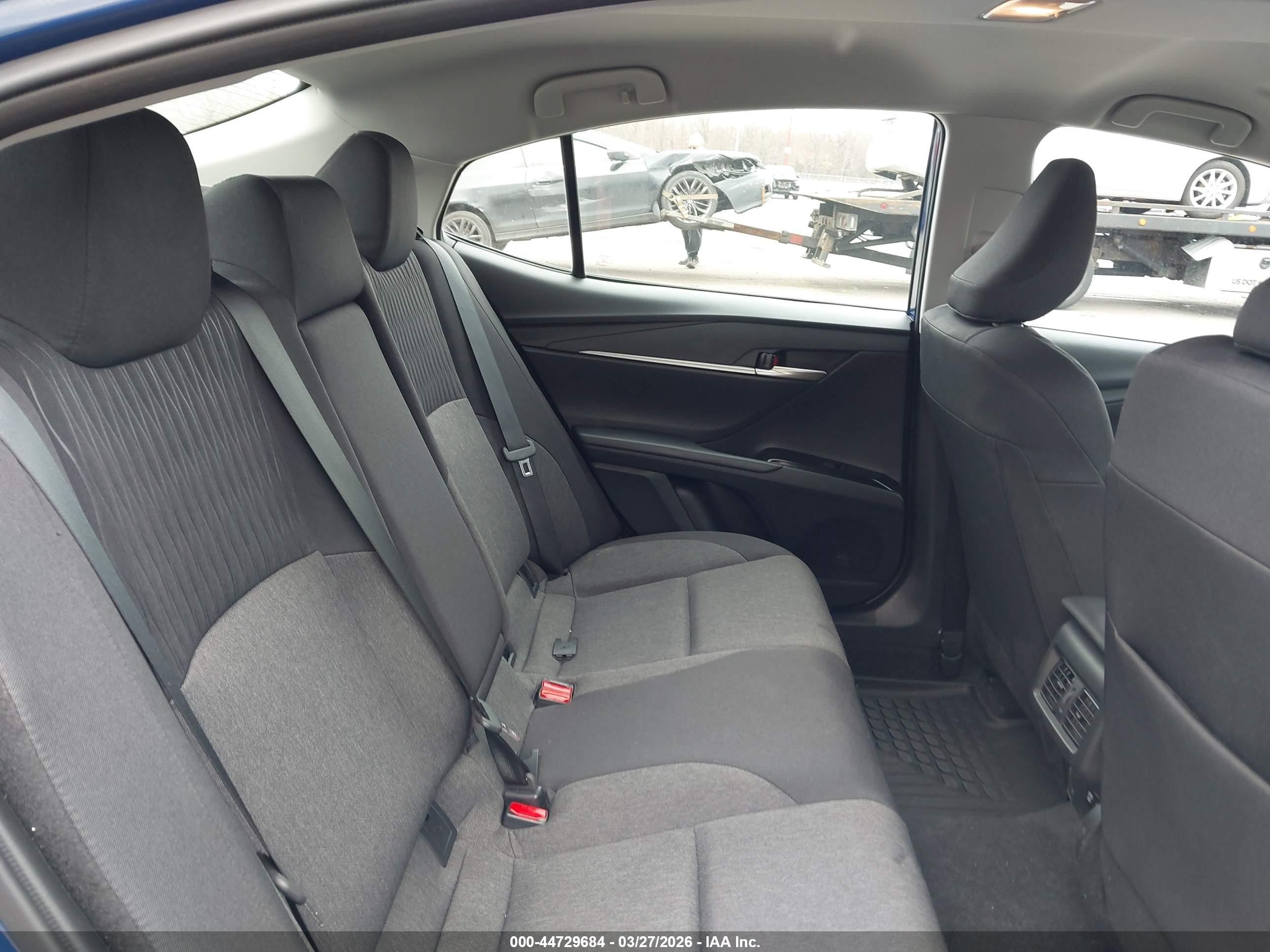 2025 Toyota Camry Le Blue vin: 4T1DAACK6SU049387