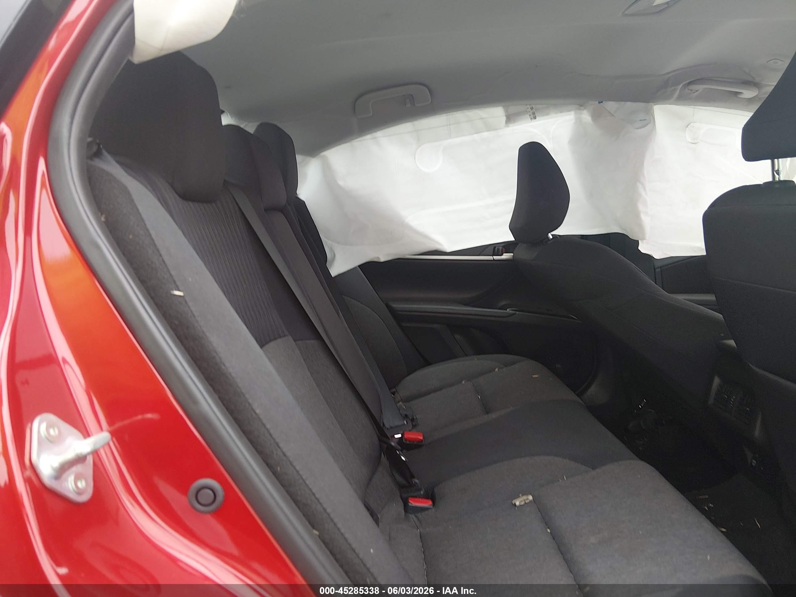 2025 Toyota Camry Le Red vin: 4T1DAACK6SU053309