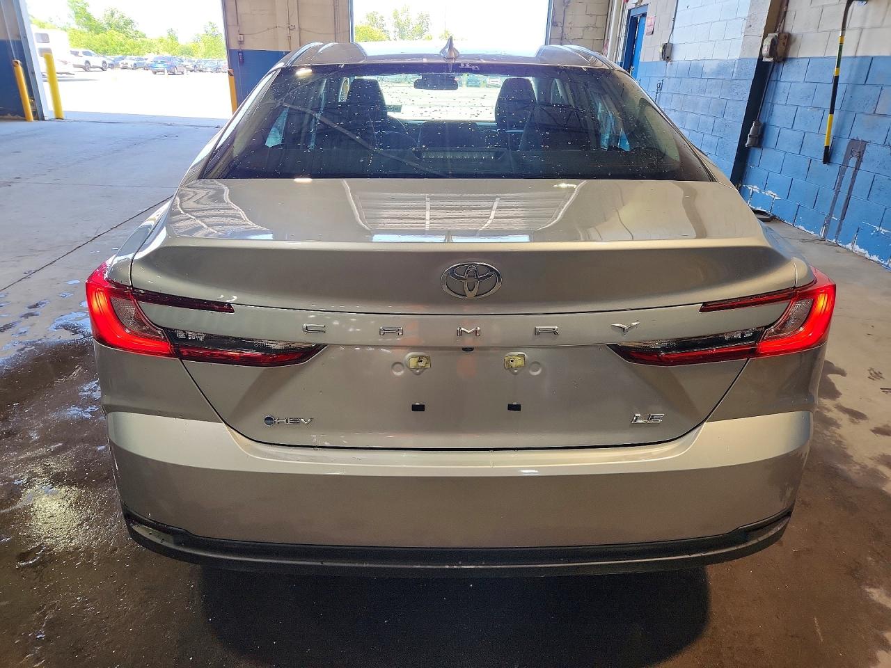 2025 Toyota Camry Le Silver vin: 4T1DAACK6SU507705