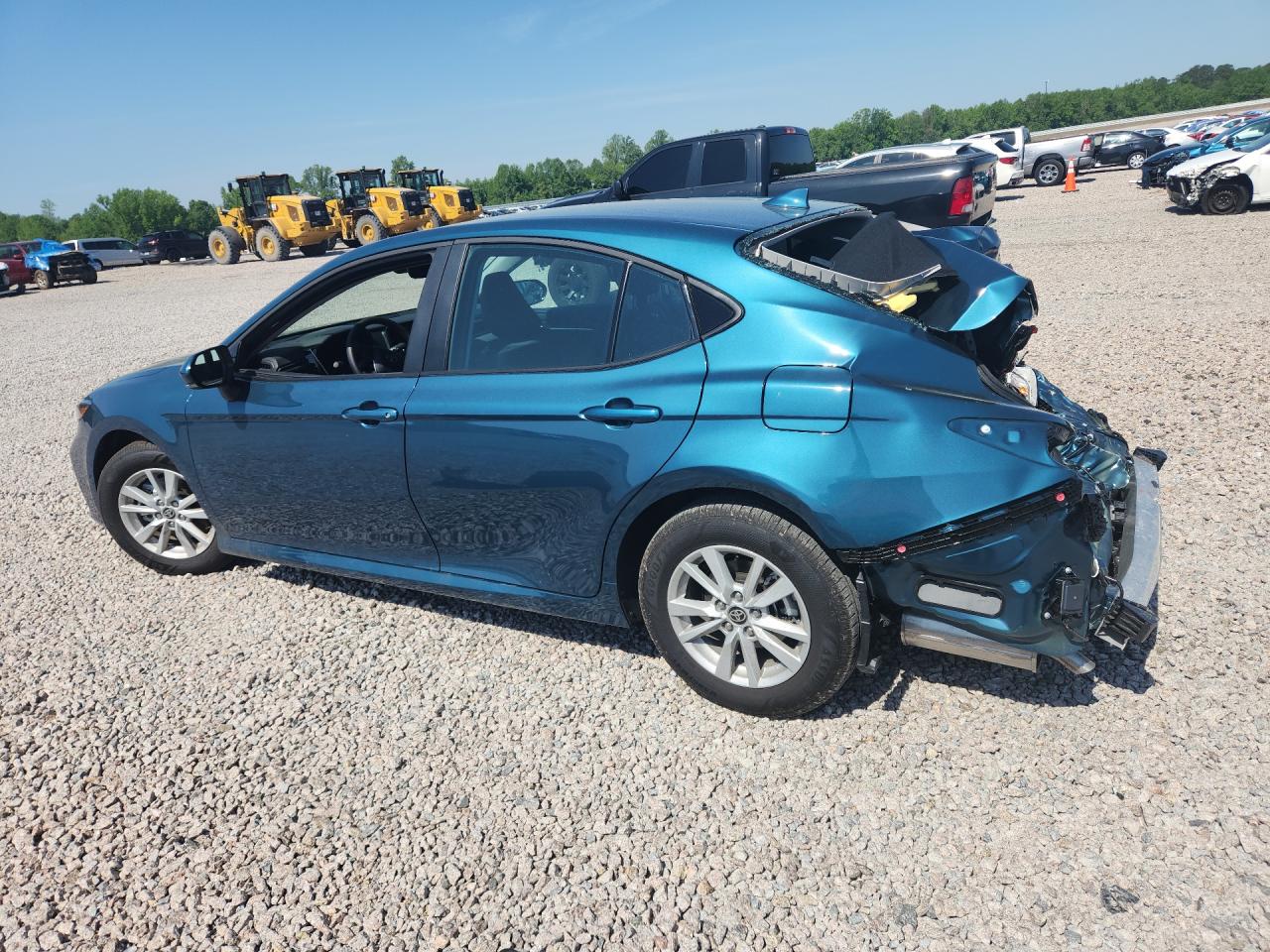 2026 Toyota Camry Hyb Blue vin: 4T1DAACK6TU268433