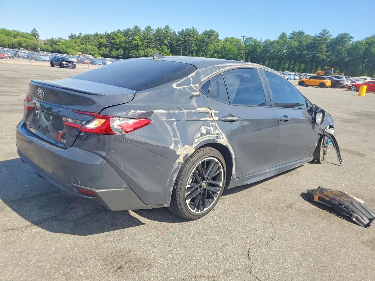 2026 Toyota Camry Se Угольный vin: 4T1DAACK6TU273311