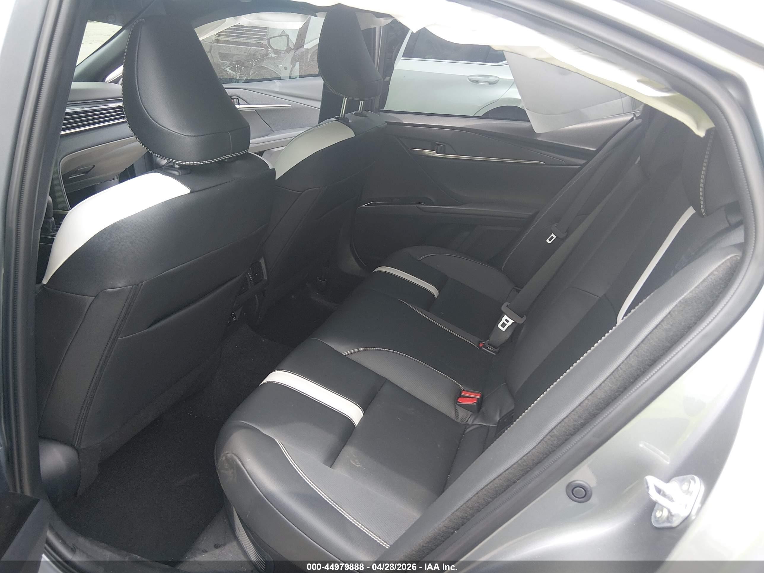 2026 Toyota Camry Se Gray vin: 4T1DAACK6TU685003