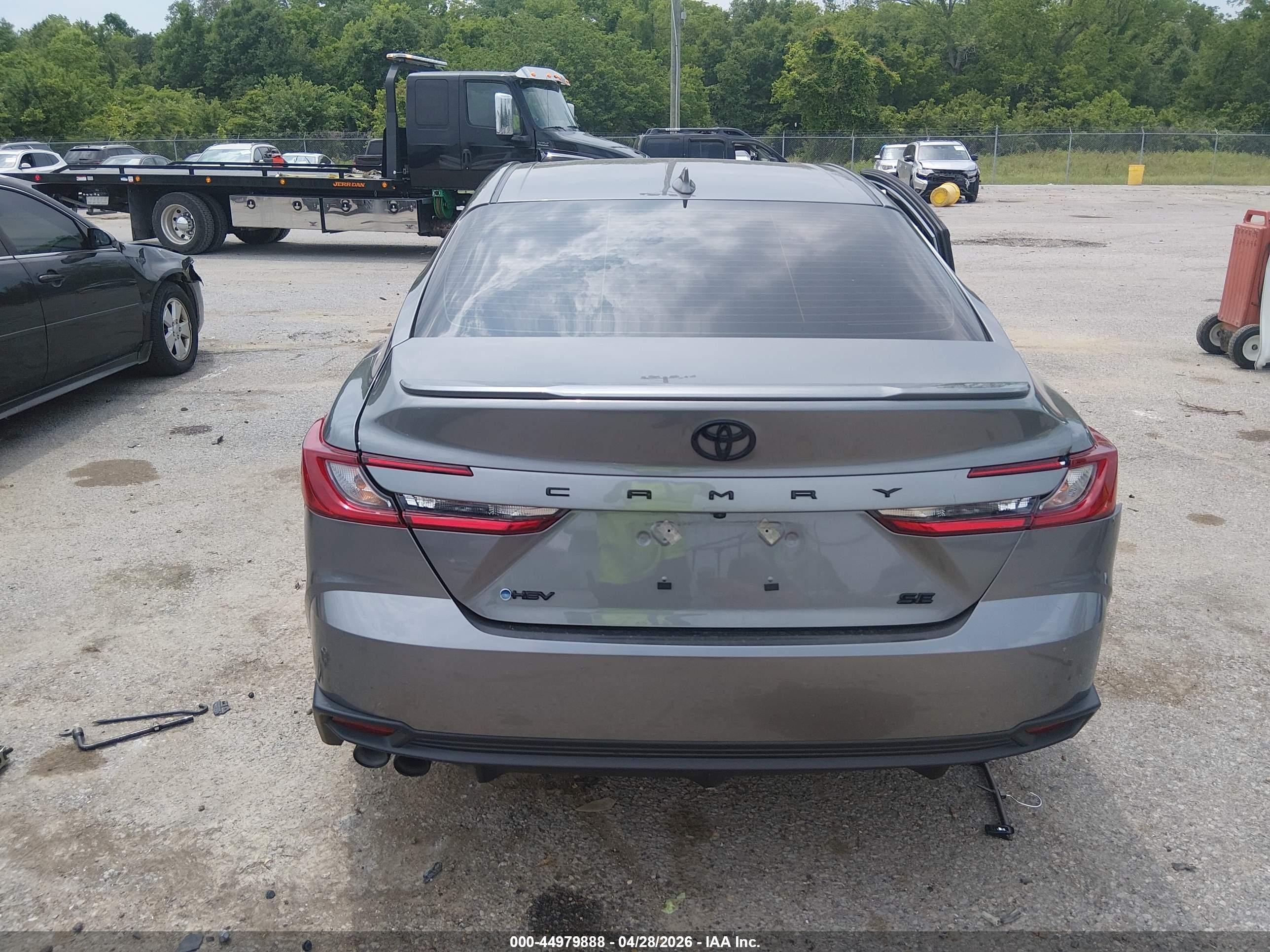 2026 Toyota Camry Se Gray vin: 4T1DAACK6TU685003