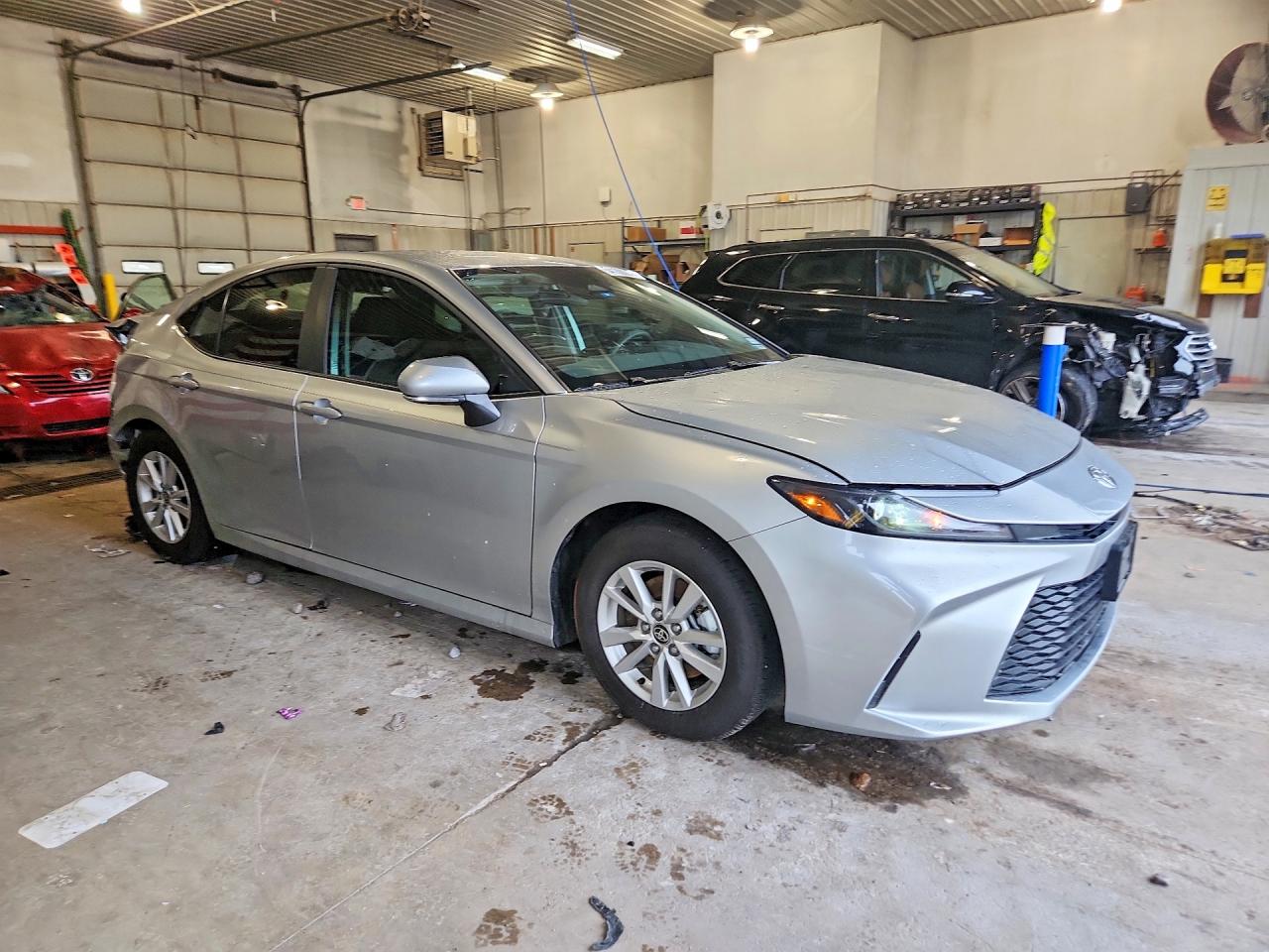 2026 Toyota Camry Le Silver vin: 4T1DAACK6TU708957