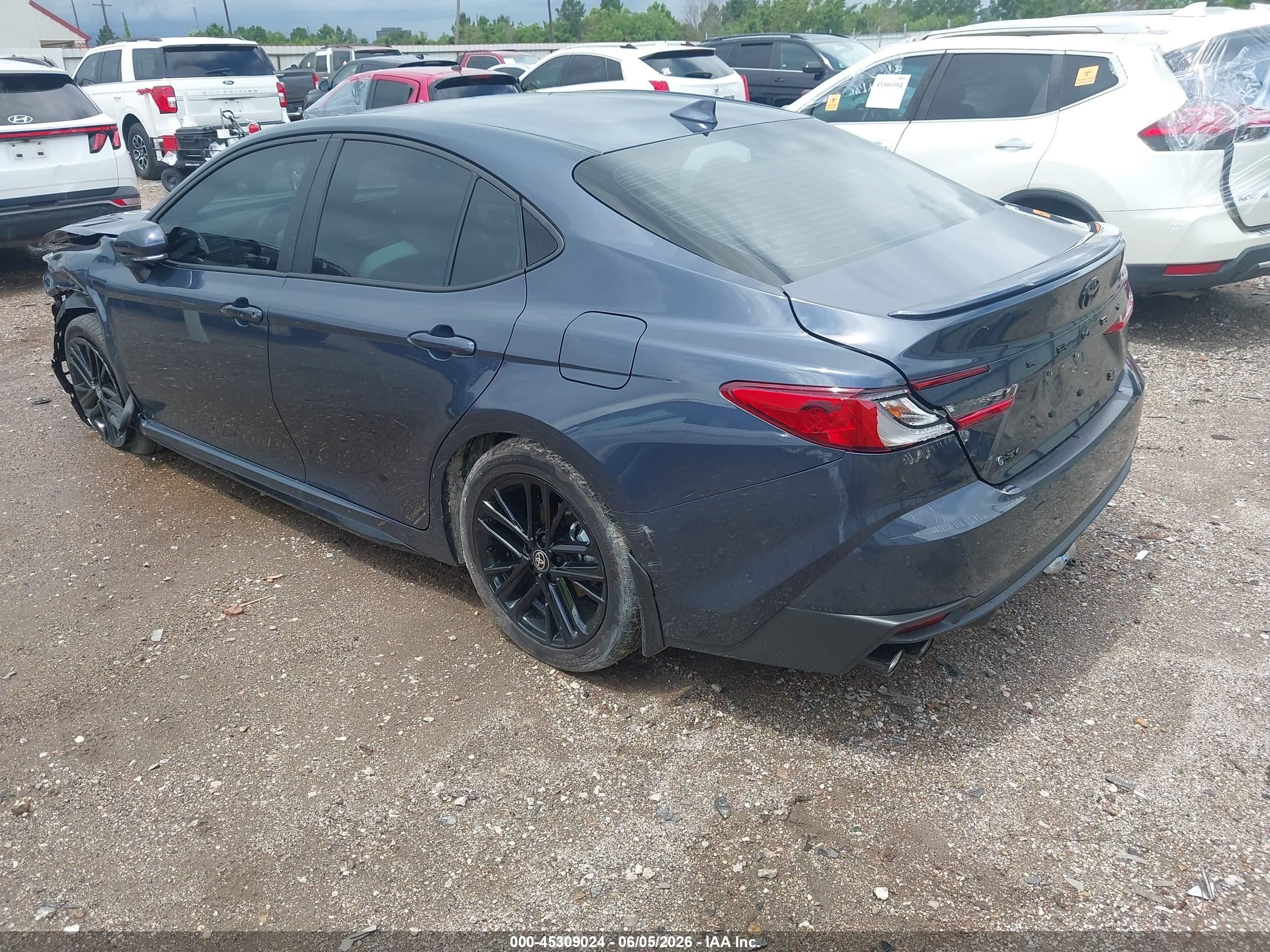 2026 Toyota Camry Se Blue vin: 4T1DAACK6TU743983