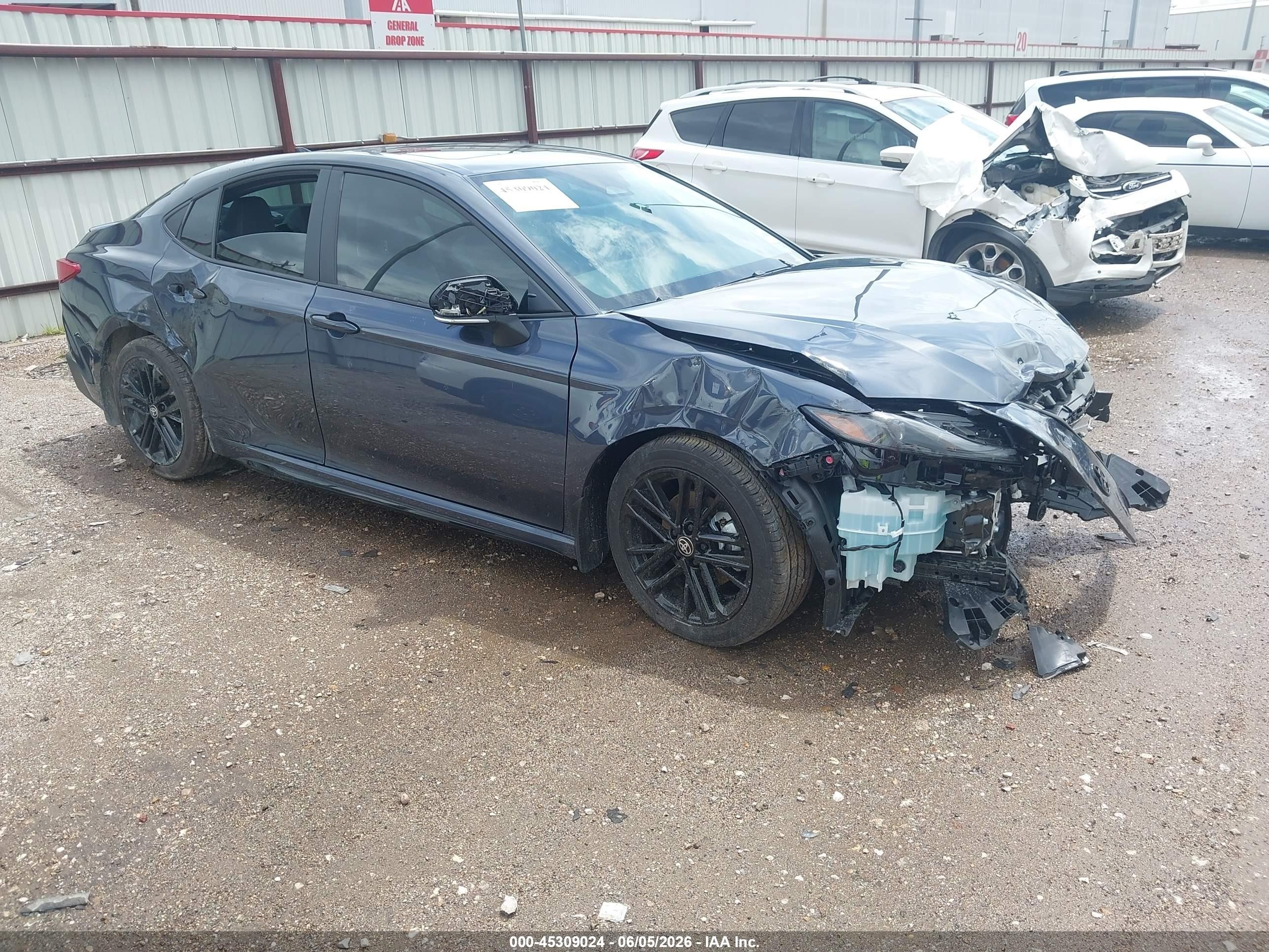 2026 Toyota Camry Se Blue vin: 4T1DAACK6TU743983