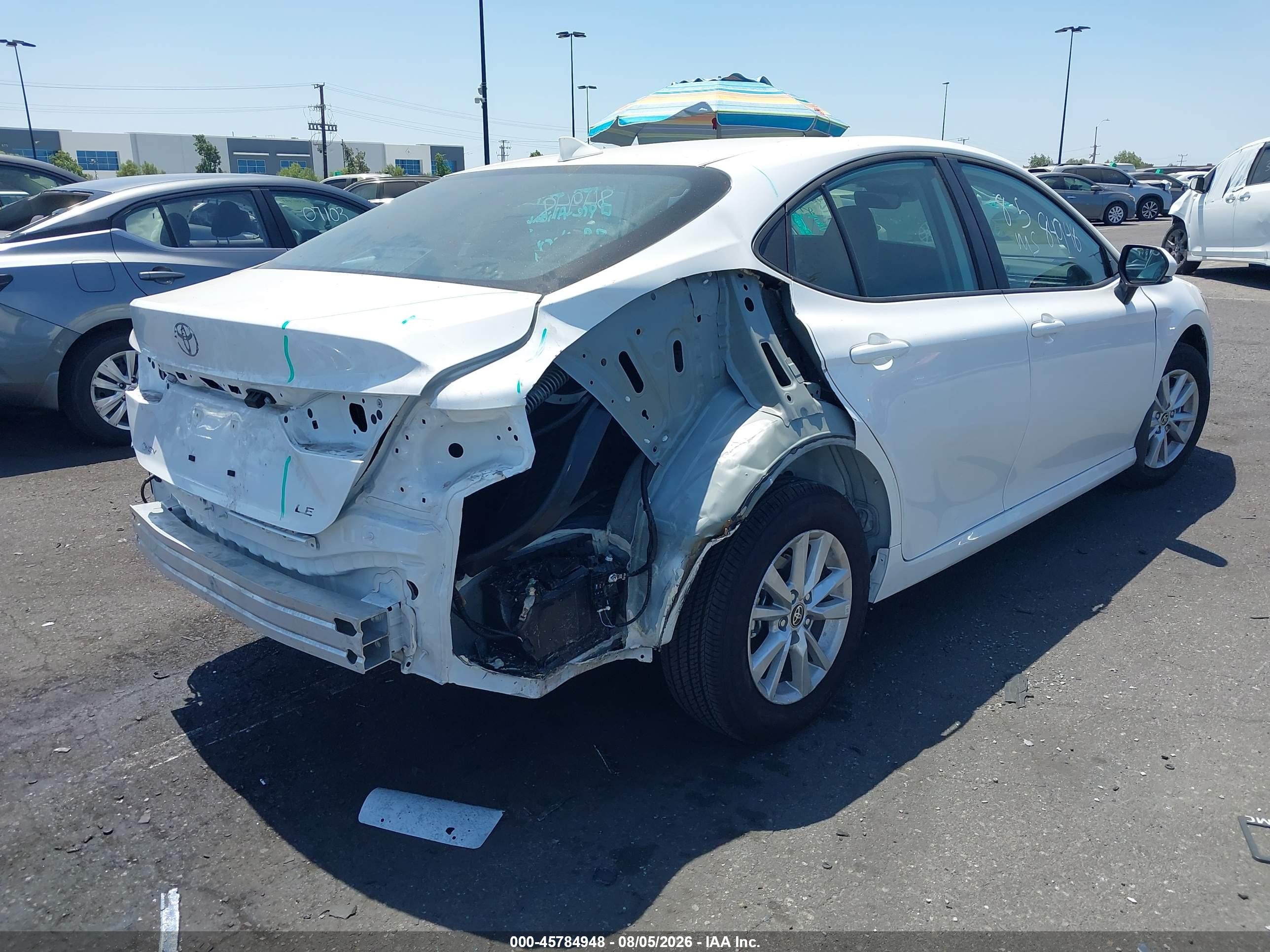 2026 Toyota Camry Le White vin: 4T1DAACK6TU755065