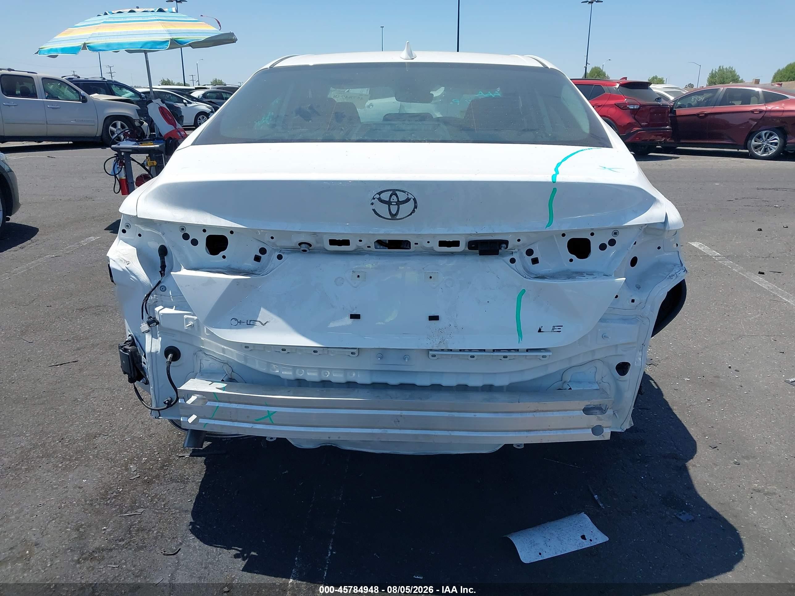 2026 Toyota Camry Le White vin: 4T1DAACK6TU755065