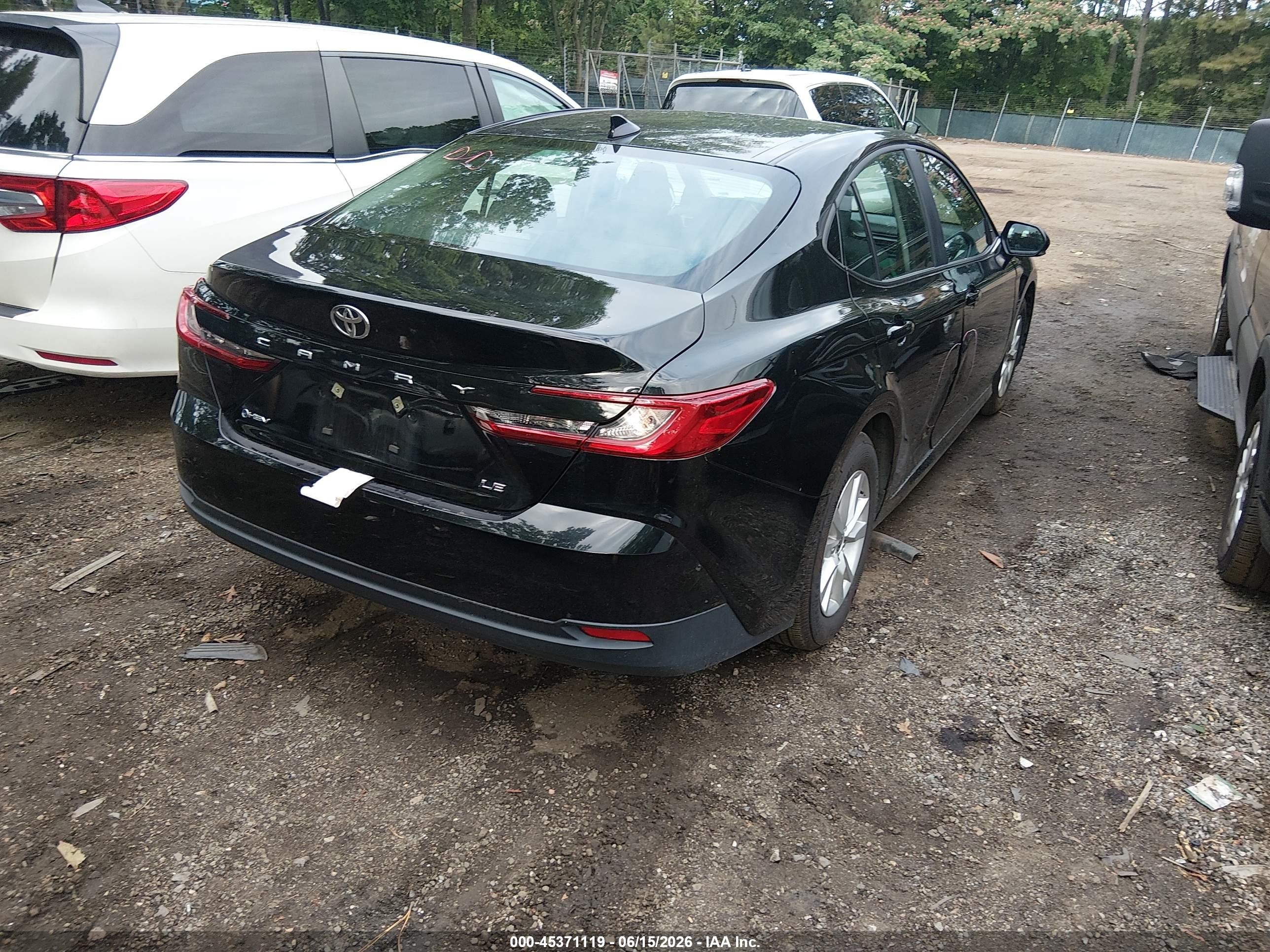 2025 Toyota Camry Le Black vin: 4T1DAACK7SU153953