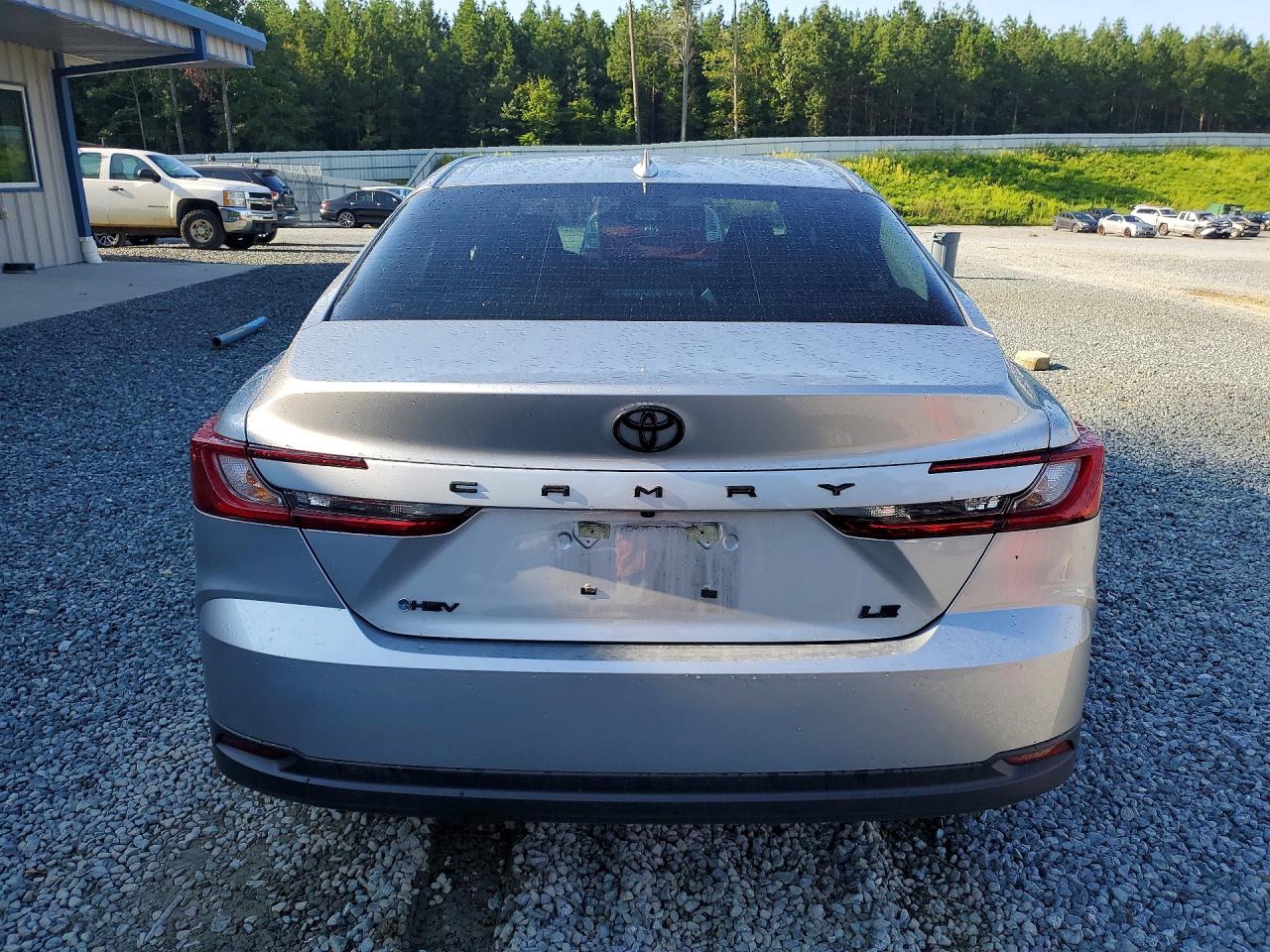 2026 Toyota Camry Le Silver vin: 4T1DAACK7TU667755