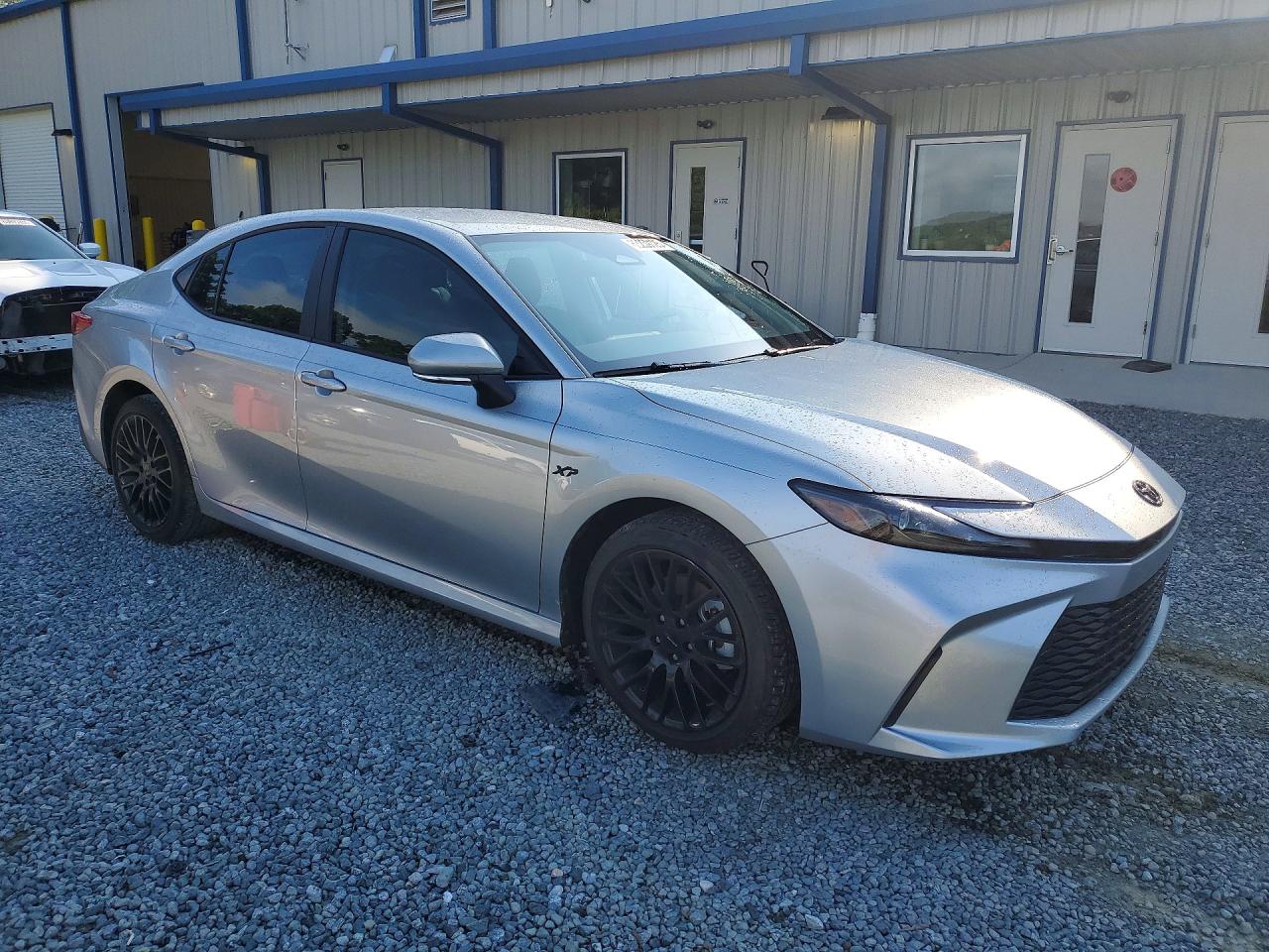 2026 Toyota Camry Le Silver vin: 4T1DAACK7TU667755