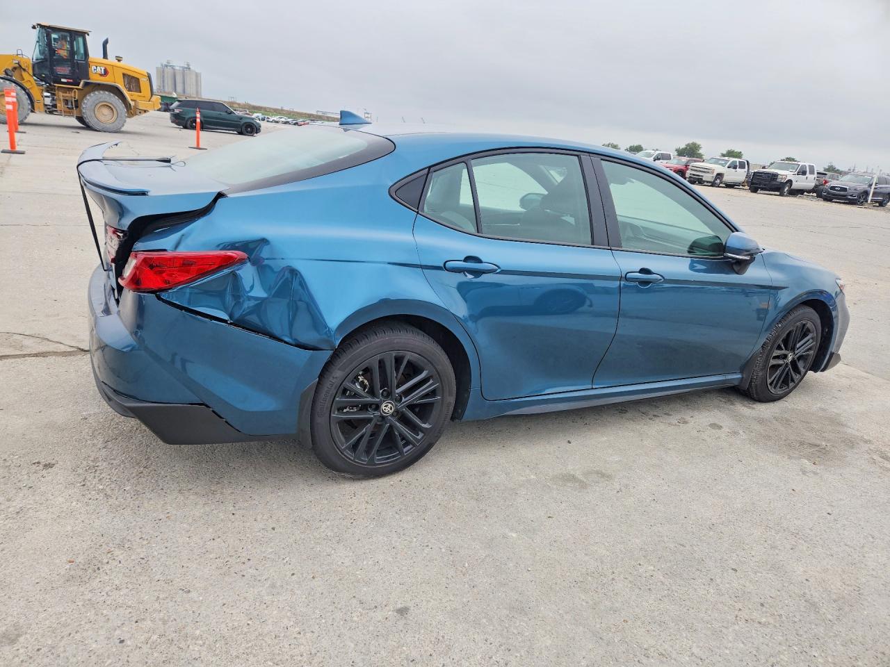 2026 Toyota Camry Se Бирюзовый vin: 4T1DAACK7TU681767