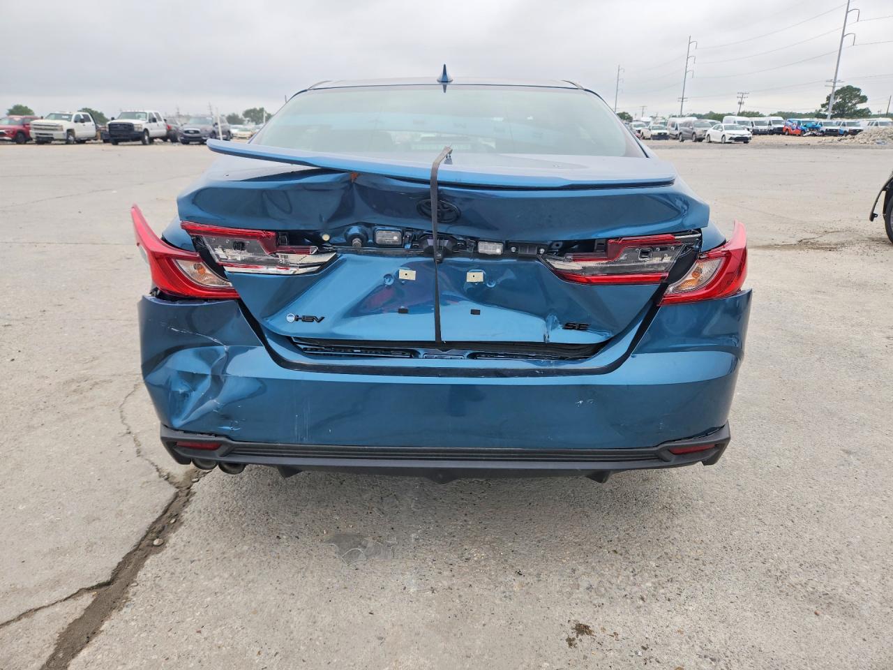 2026 Toyota Camry Se Бирюзовый vin: 4T1DAACK7TU681767