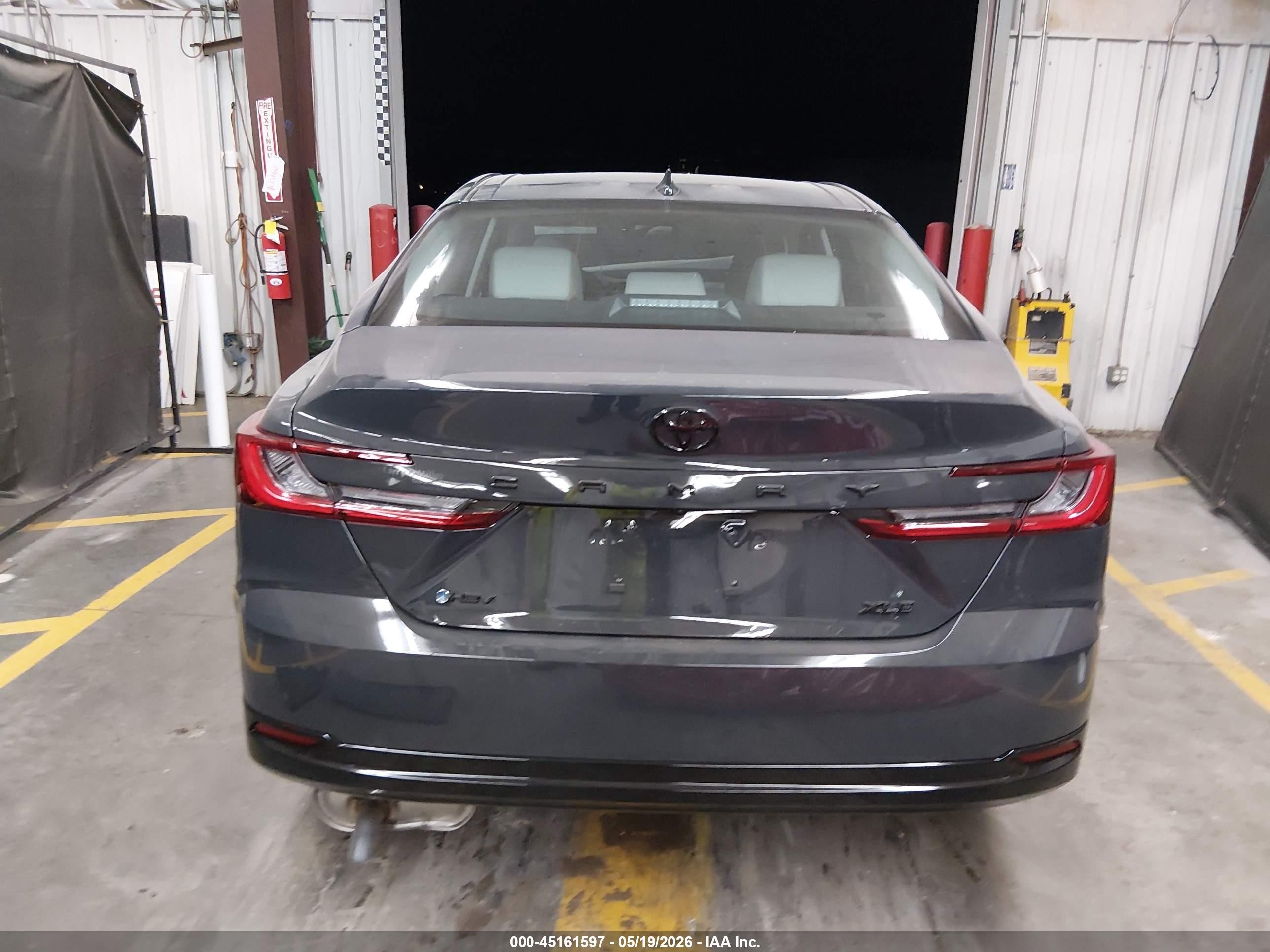 2026 Toyota Camry Xle Gray vin: 4T1DAACK7TU731759