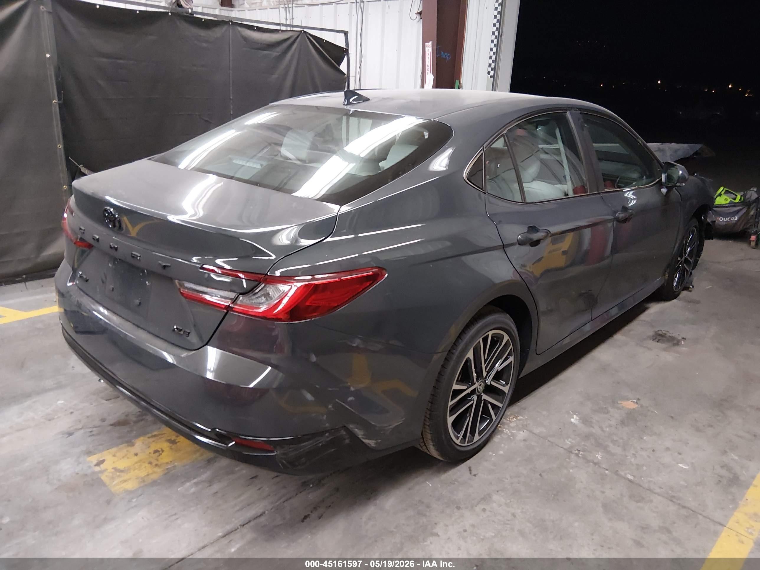 2026 Toyota Camry Xle Gray vin: 4T1DAACK7TU731759