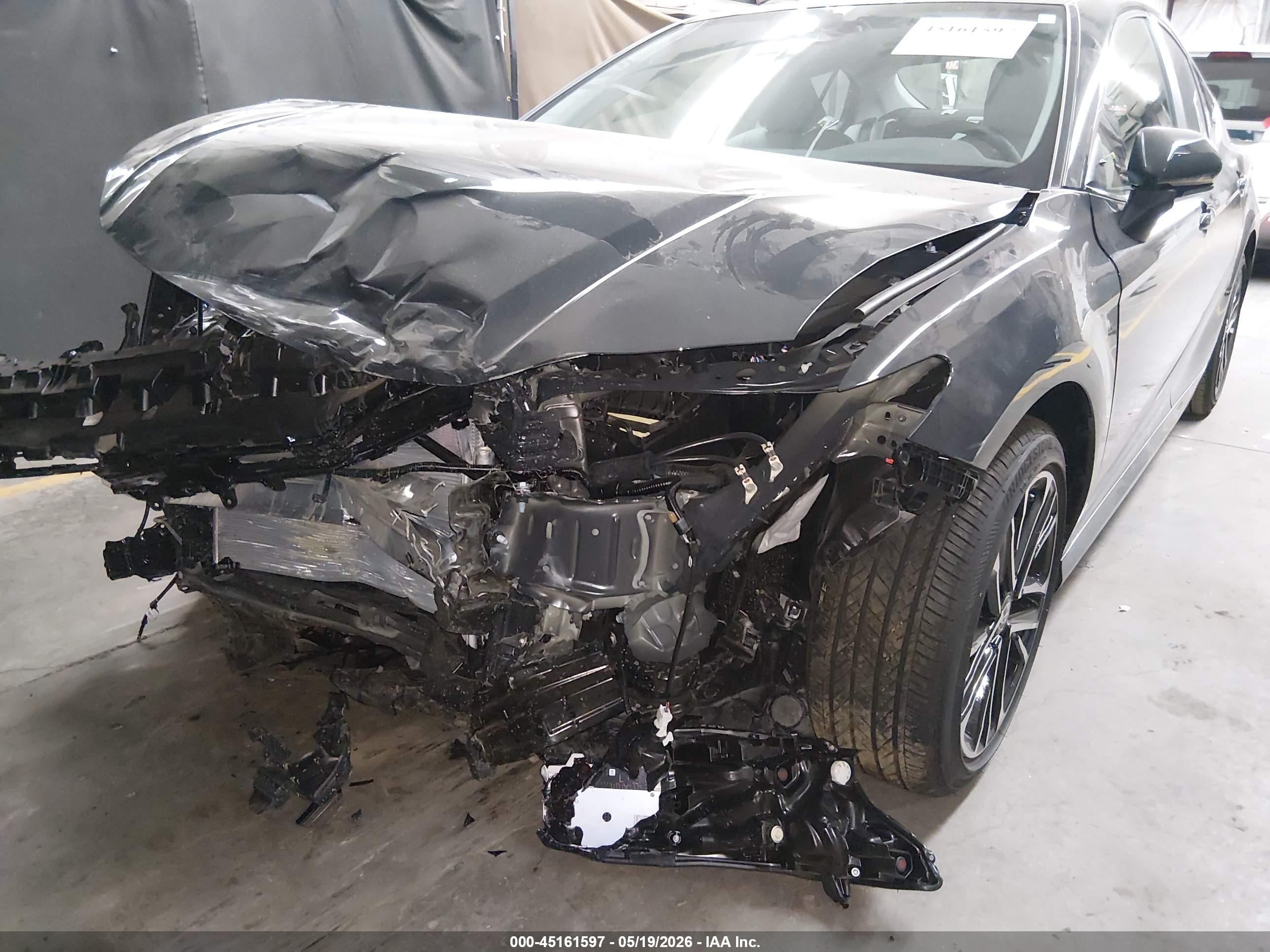 2026 Toyota Camry Xle Gray vin: 4T1DAACK7TU731759