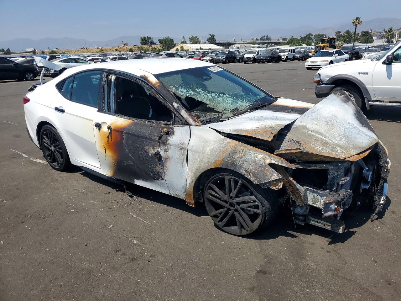 2026 Toyota Camry Nightshade White vin: 4T1DAACK7TU732331