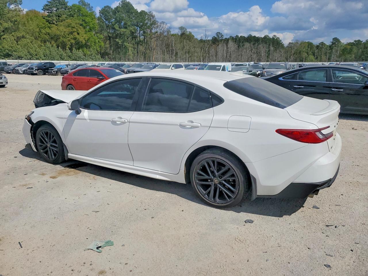 2025 Toyota Camry Se White vin: 4T1DAACK8SU605098