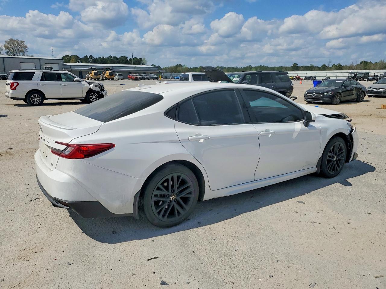 2025 Toyota Camry Se White vin: 4T1DAACK8SU605098