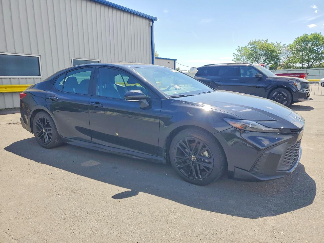 2025 Toyota Camry Se Black vin: 4T1DAACK9SU045236