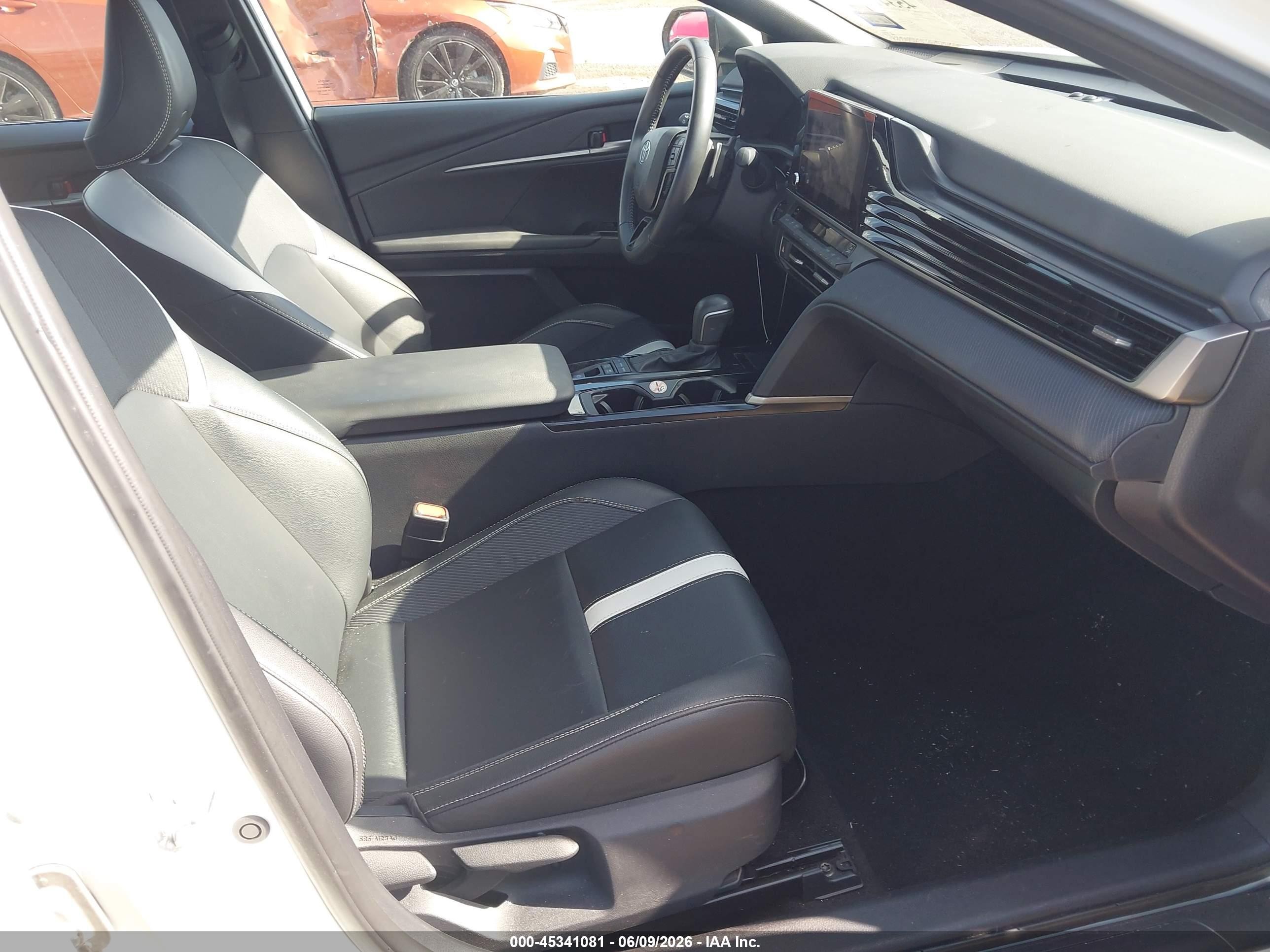 2025 Toyota Camry Se White vin: 4T1DAACK9SU100025