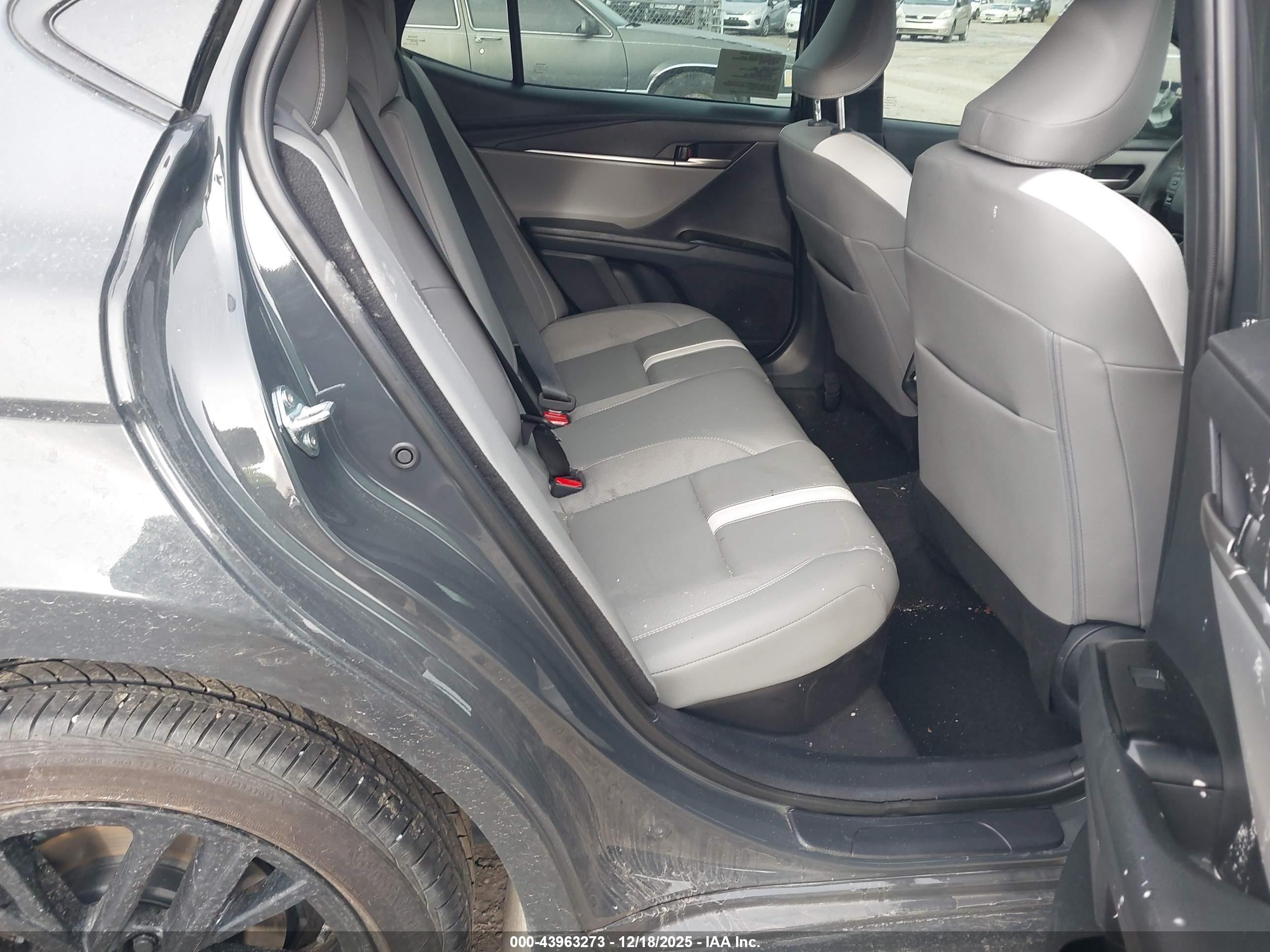 2025 Toyota Camry Se Gray vin: 4T1DAACK9SU117164